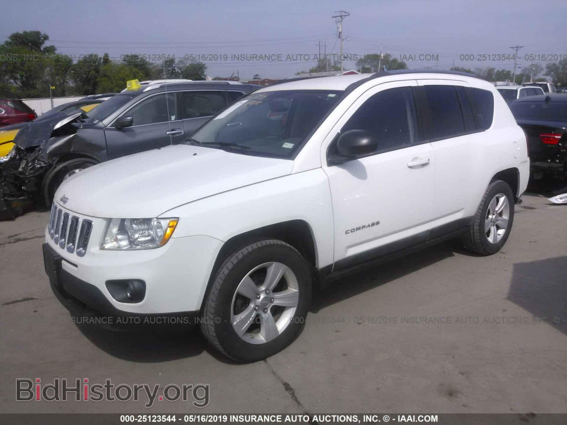 2011 JEEP COMPASS - VIN: 1J4NF1FBXBD278946 - Фото 2