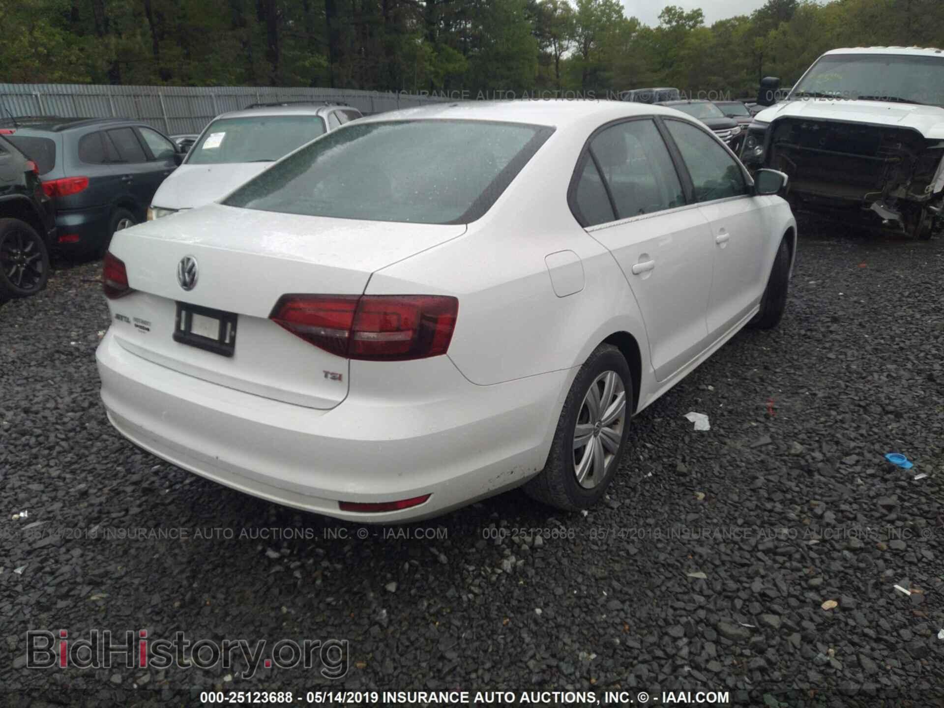 2017 VOLKSWAGEN JETTA - VIN: 3VW2B7AJ1HM214018 - Фото 4