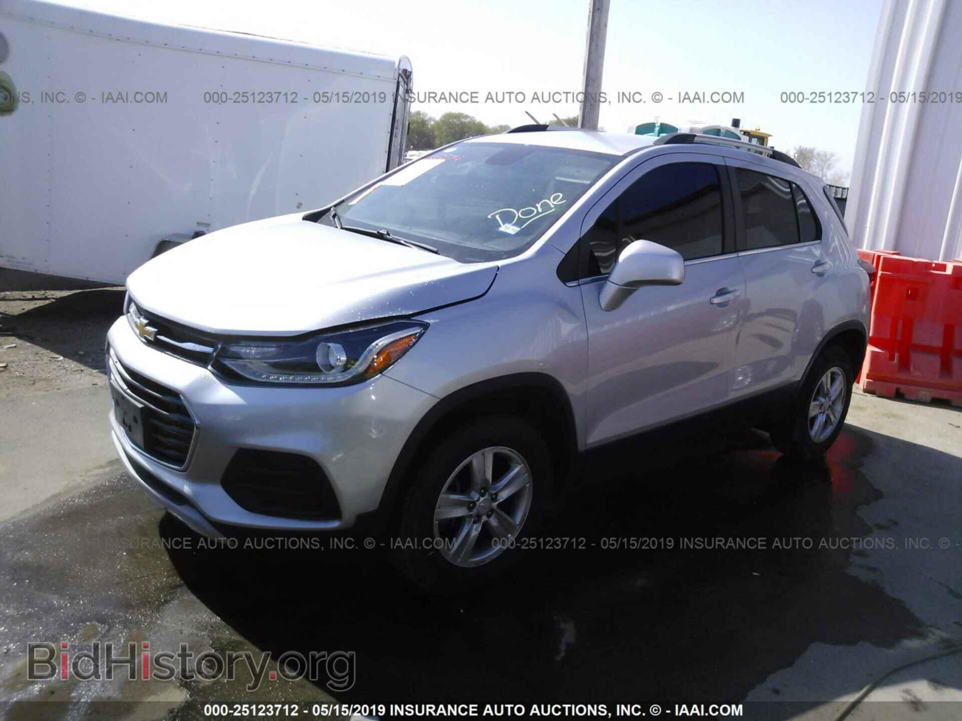 2017 CHEVROLET TRAX - VIN: 3GNCJPSB3HL134587 - Фото 2