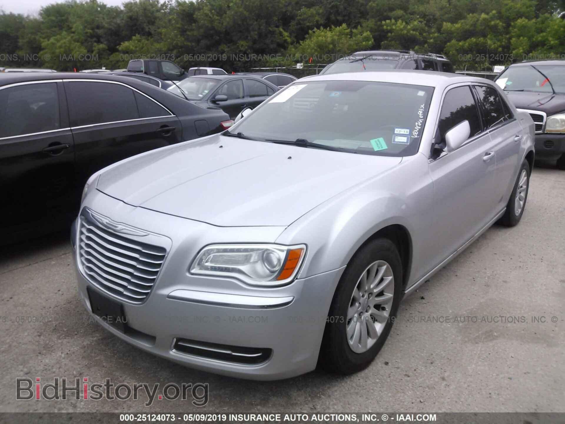 2012 CHRYSLER 300 - VIN: 2C3CCAAG5CH104686 - Photo 2