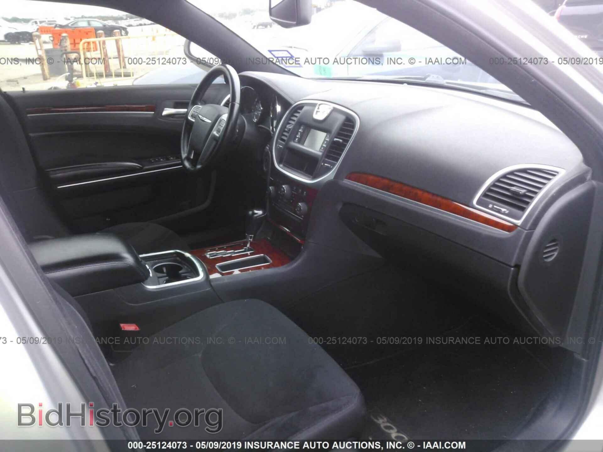 2012 CHRYSLER 300 - VIN: 2C3CCAAG5CH104686 - Photo 5