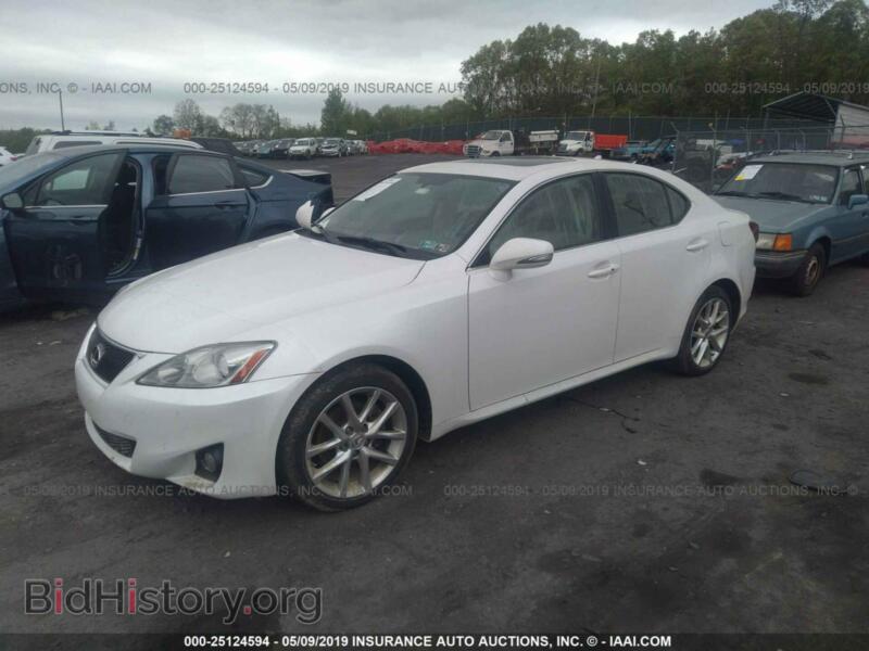 2012 Lexus IS (VIN JTHCF5C28C5055842) — фото 2 из 10