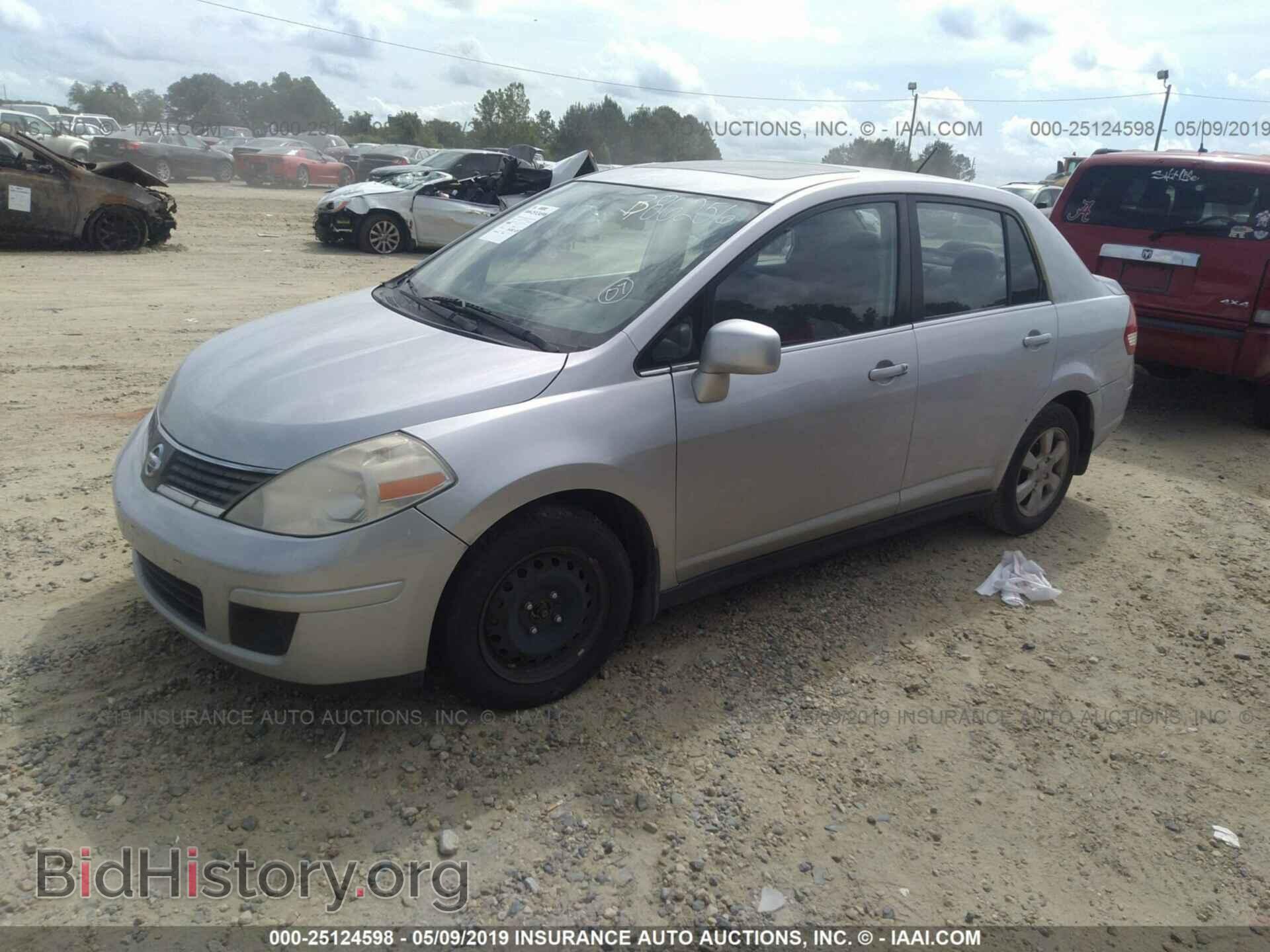 2008 NISSAN VERSA - VIN: 3N1BC11E98L386256 - Фото 2