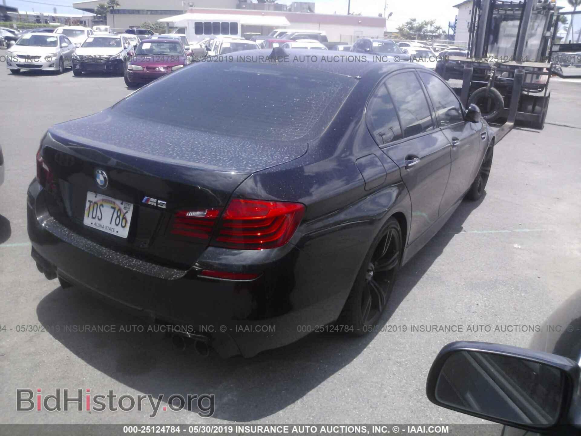 2015 BMW M5 - VIN: WBSFV9C59FD594850 - Фото 4