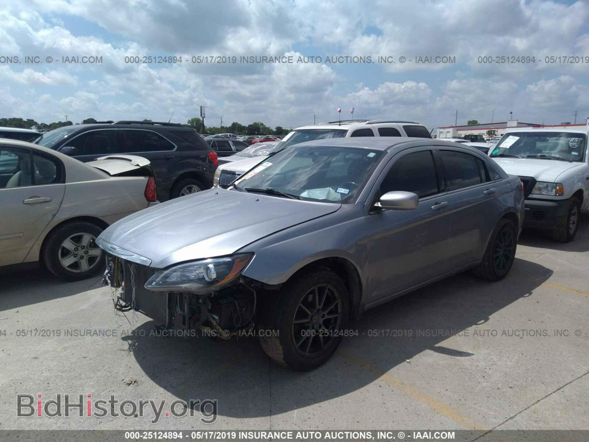 2013 CHRYSLER 200 - VIN: 1C3CCBBB8DN595577 - Фото 2