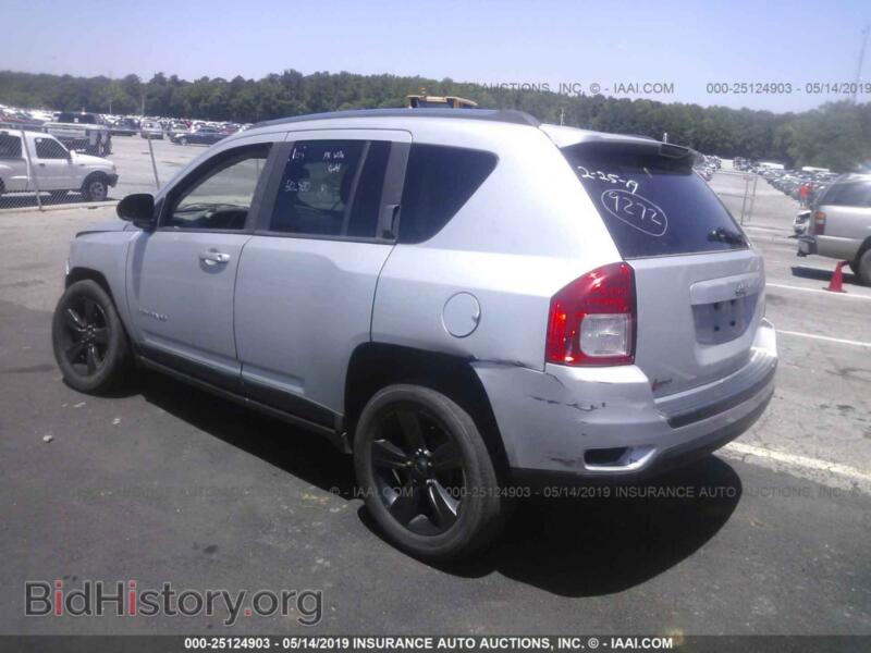 2012 Jeep COMPASS (VIN 1C4NJCBA0CD502420) — фото 3 из 10