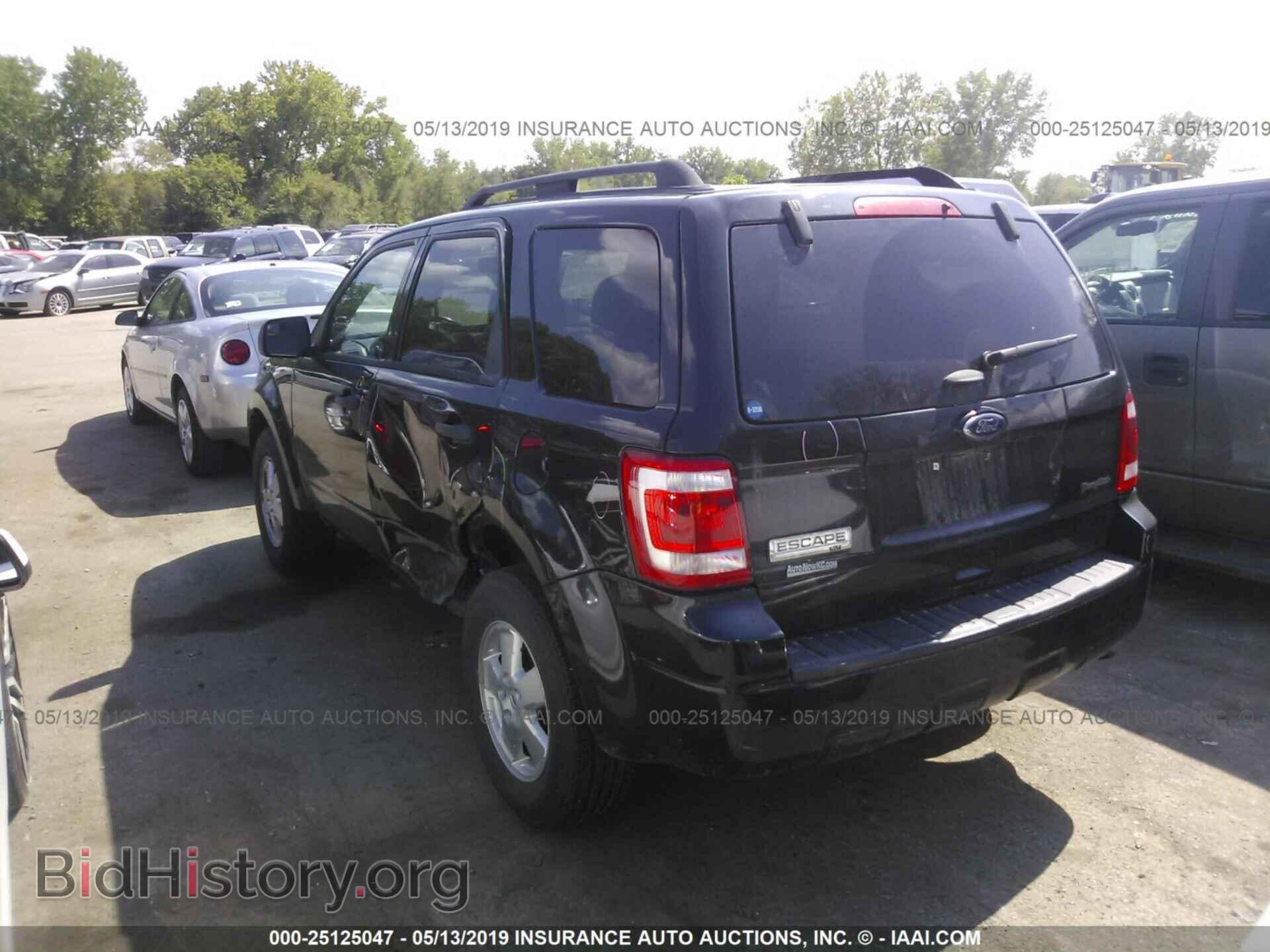 2011 FORD ESCAPE - VIN: 1FMCU0D75BKC04322 - Фото 3