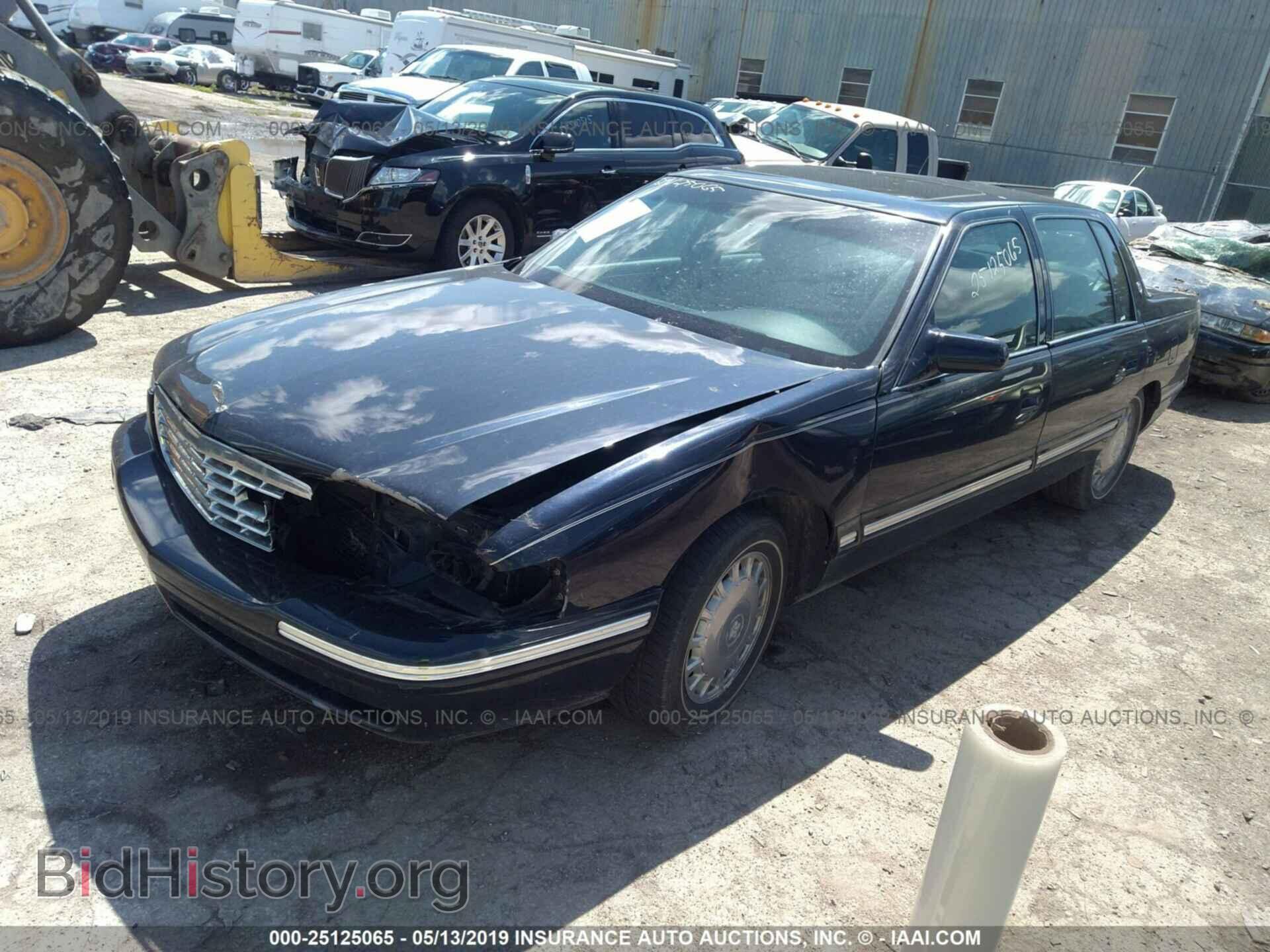 1999 CADILLAC DEVILLE - VIN: 1G6KD54Y4XU748461 - Фото 2