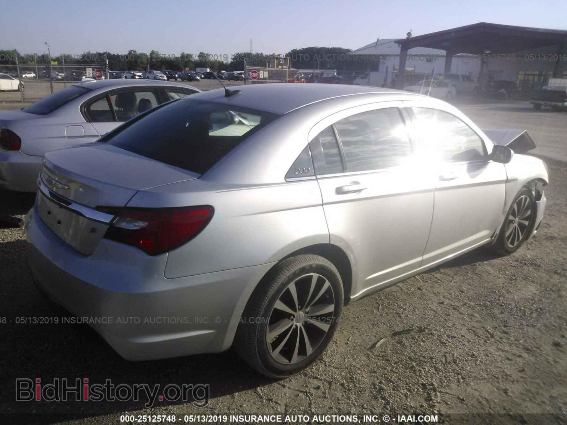 2012 CHRYSLER 200 - VIN: 1C3CCBHG1CN305214 - Фото 4