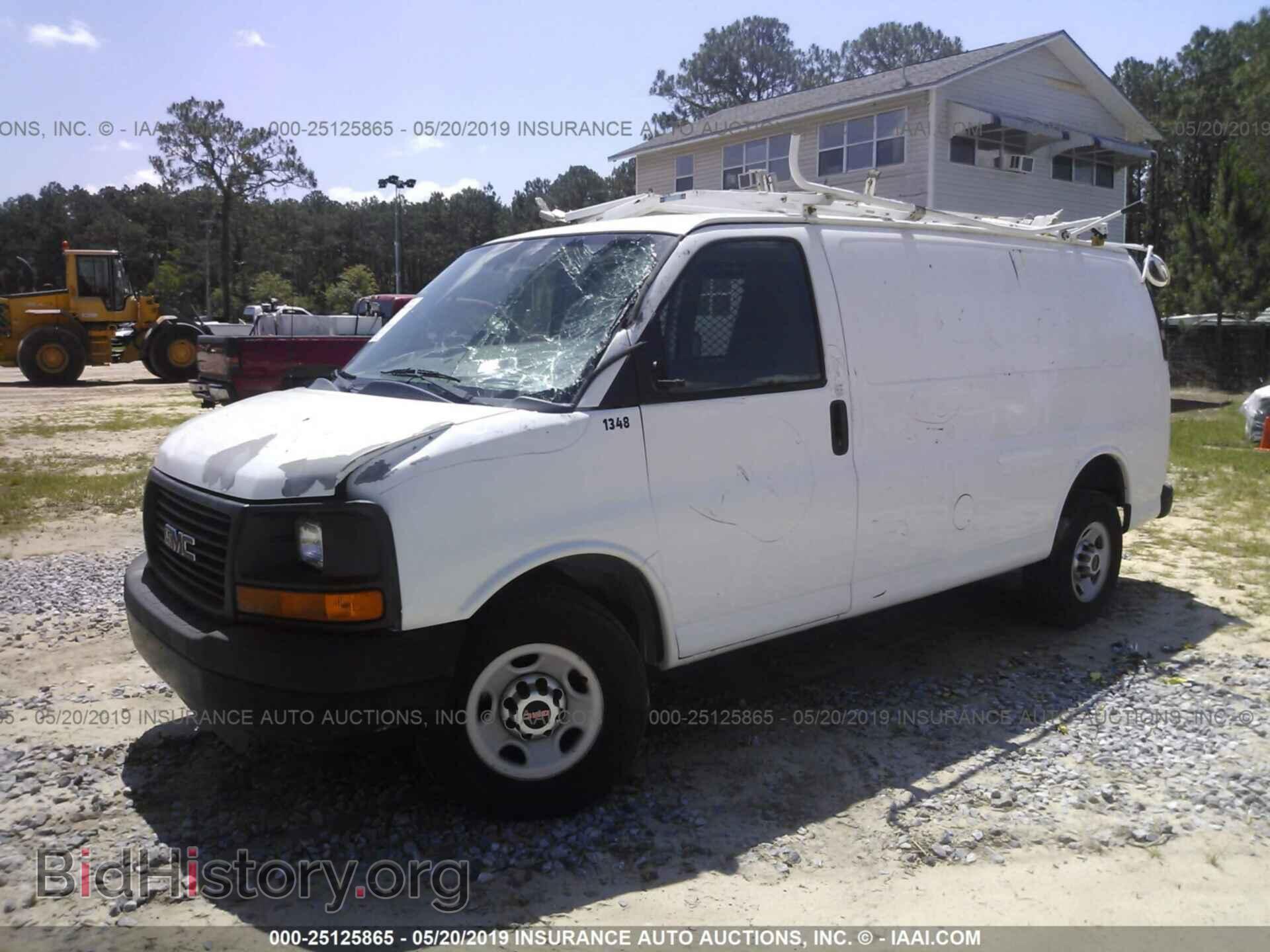2011 GMC SAVANA - VIN: 1GTW7FCA1B1183306 - Фото 2