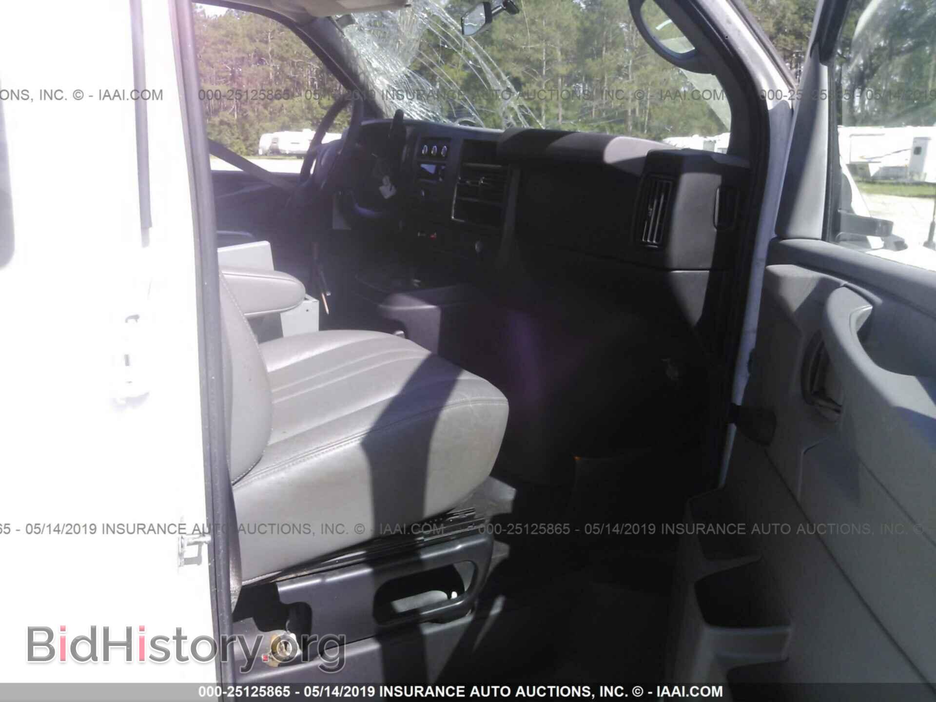 2011 GMC SAVANA - VIN: 1GTW7FCA1B1183306 - Фото 5