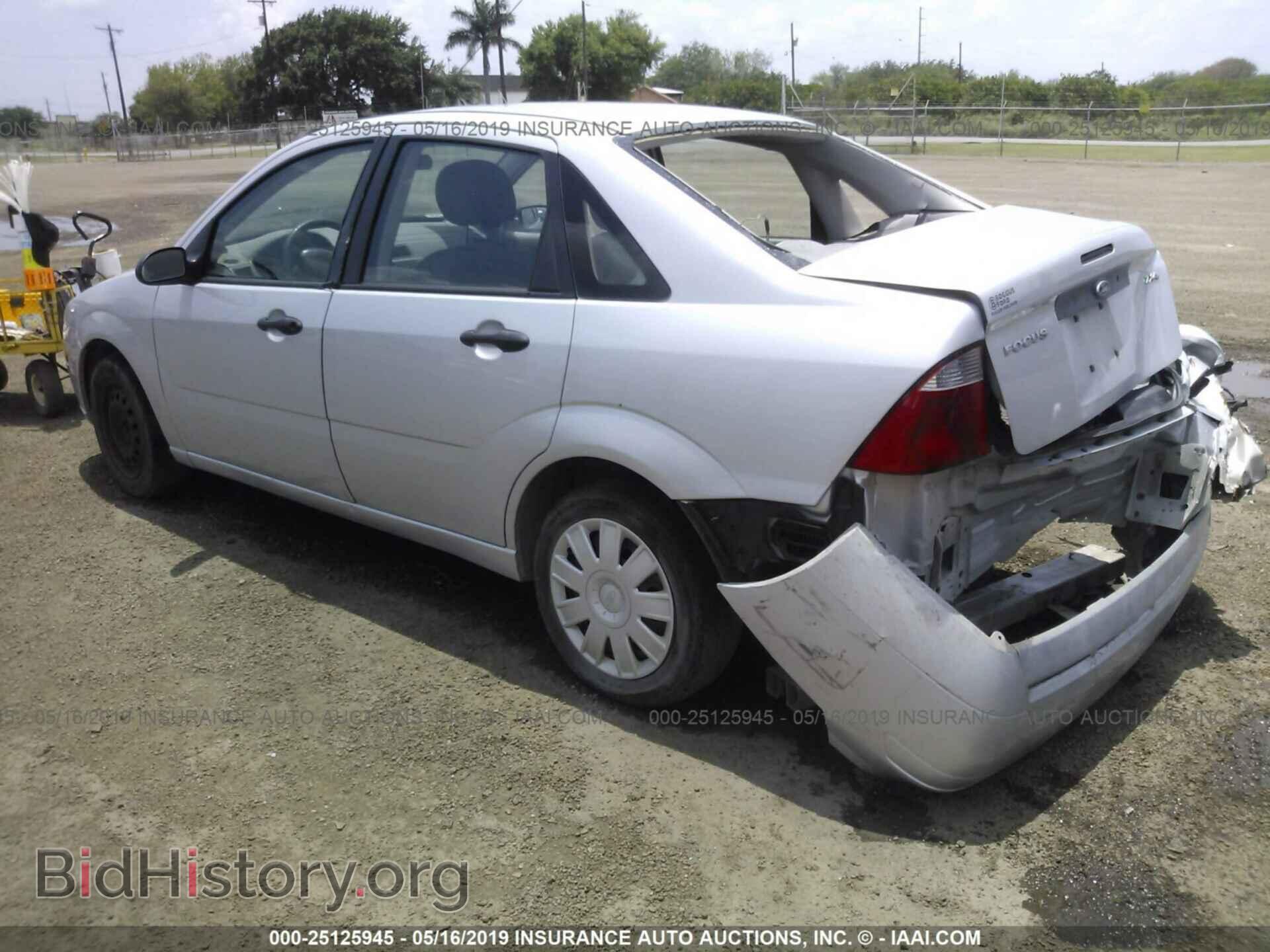 2005 FORD FOCUS - VIN: 1FAFP34N15W259376 - Photo 3