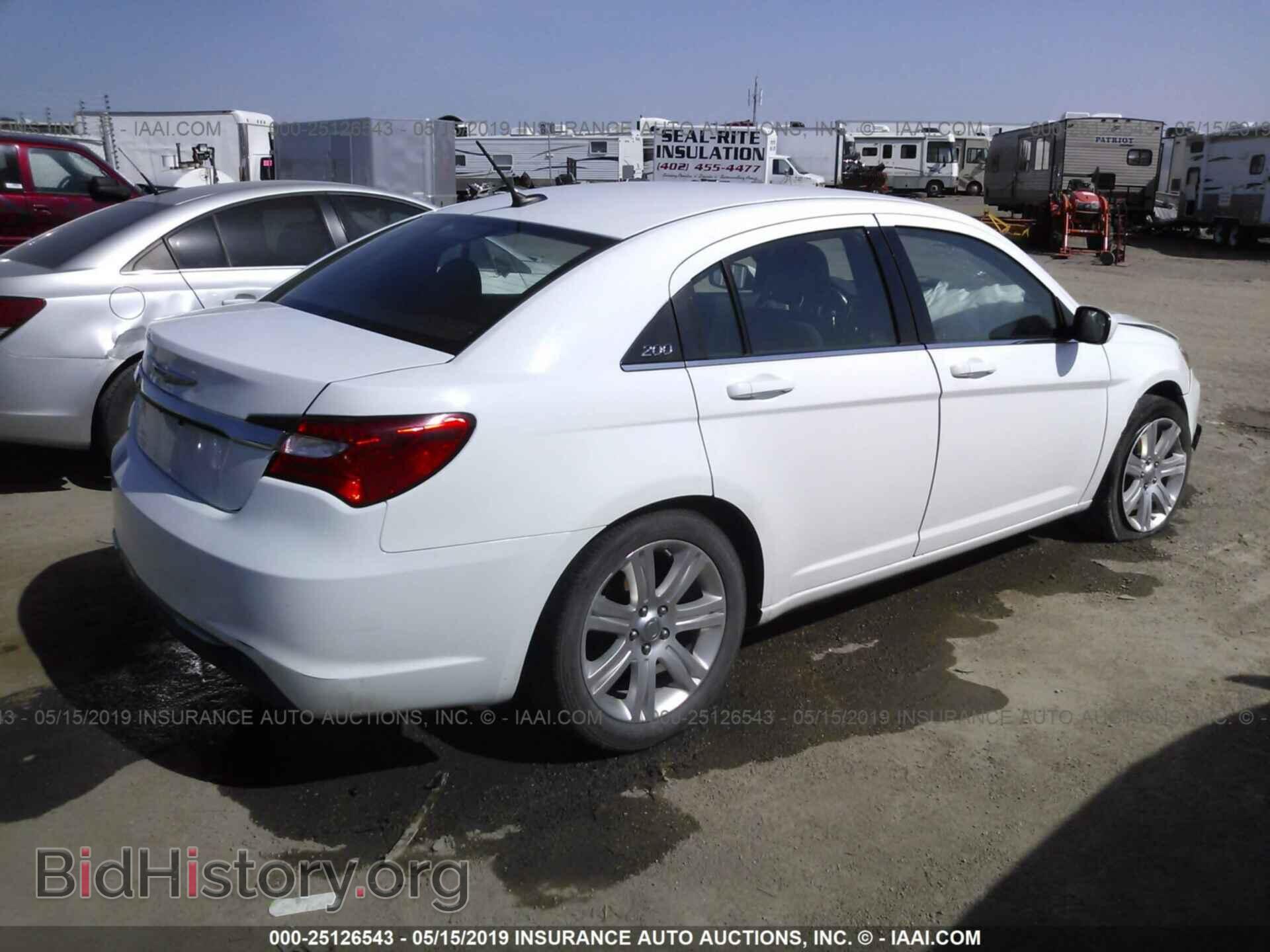 2013 CHRYSLER 200 - VIN: 1C3CCBABXDN660365 - Photo 4