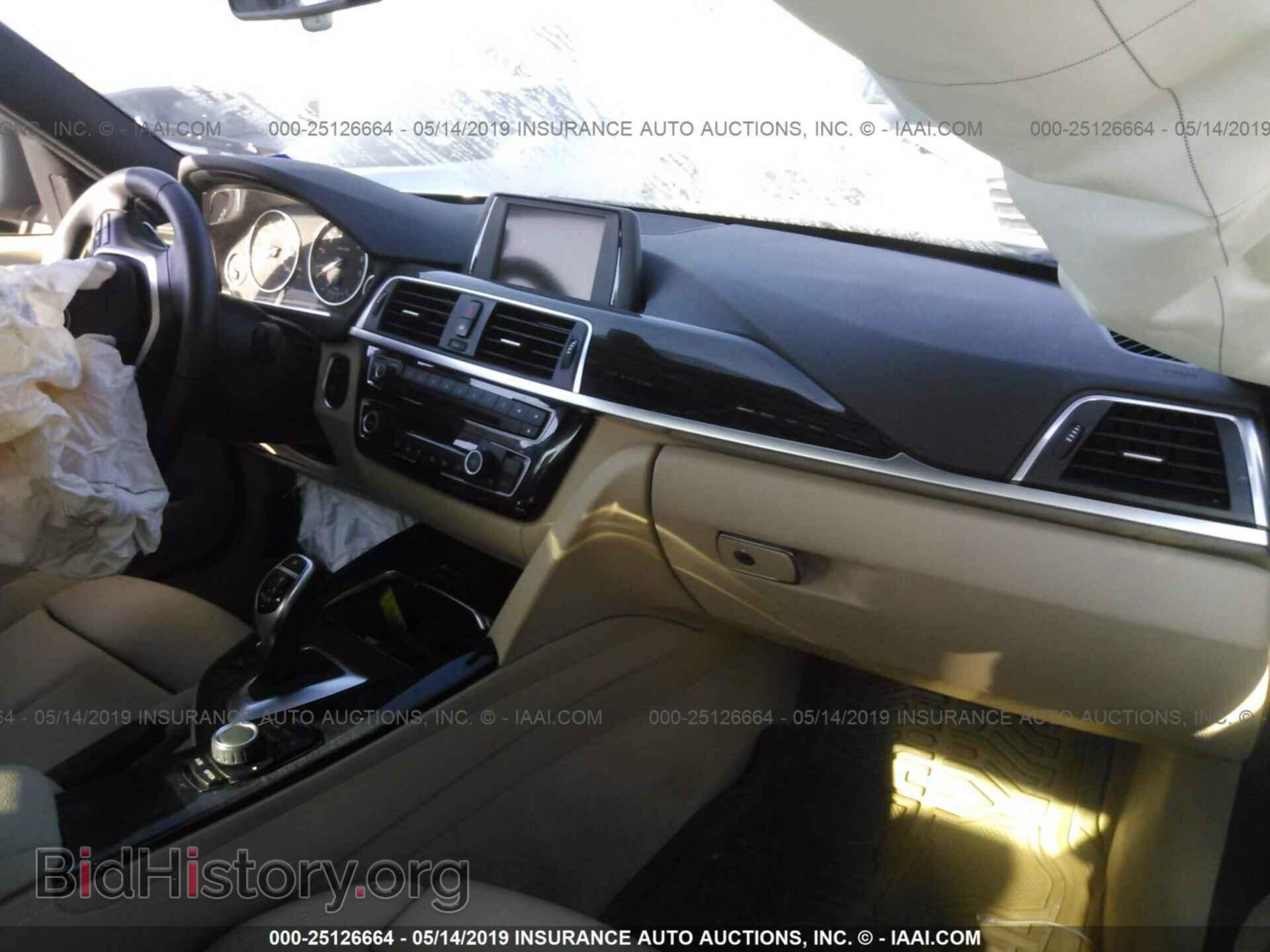 2016 BMW 328 - VIN: WBA8E9G59GNU28878 - Фото 5