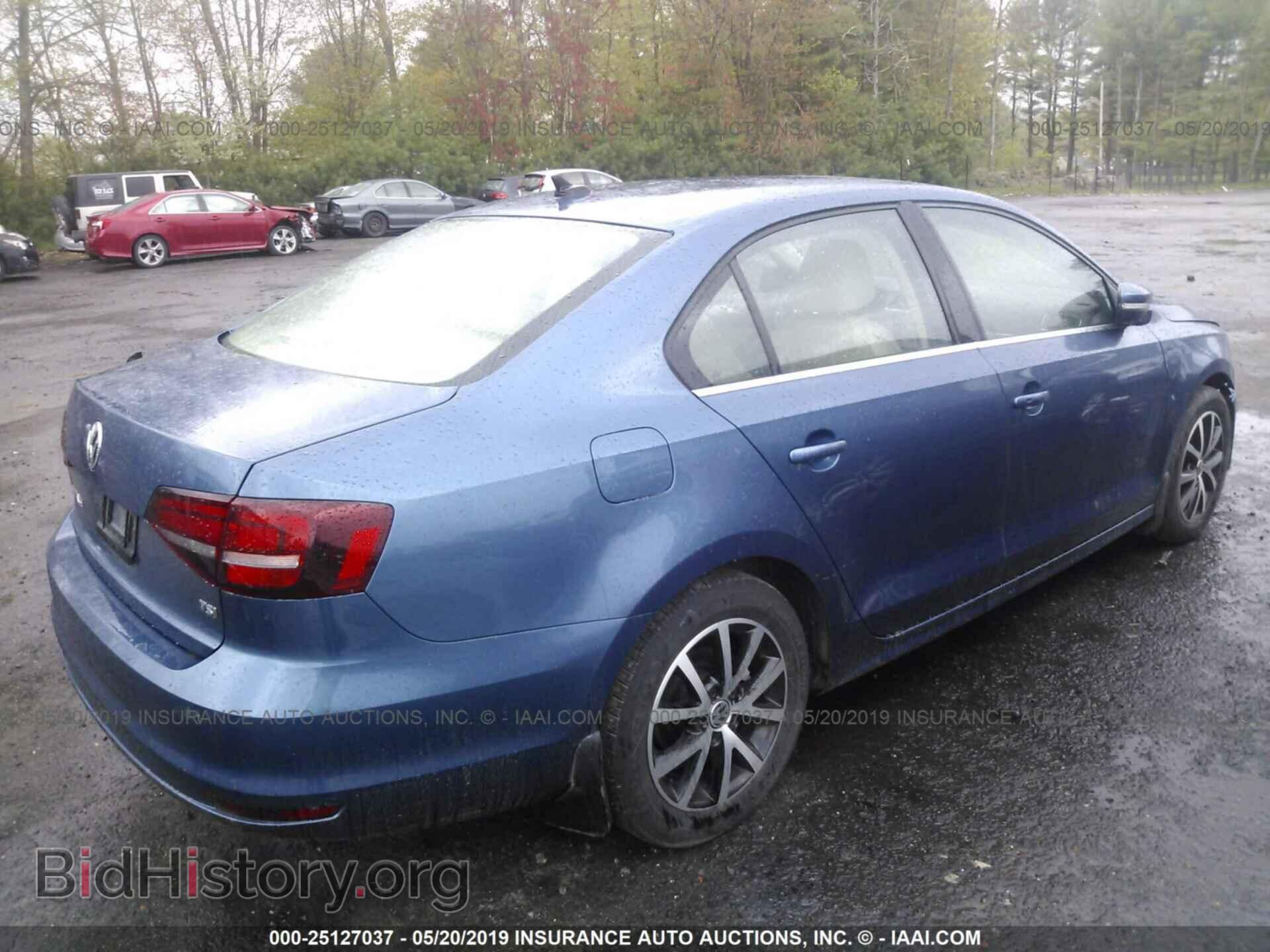 2017 VOLKSWAGEN JETTA - VIN: 3VWDB7AJ4HM246244 - Фото 4