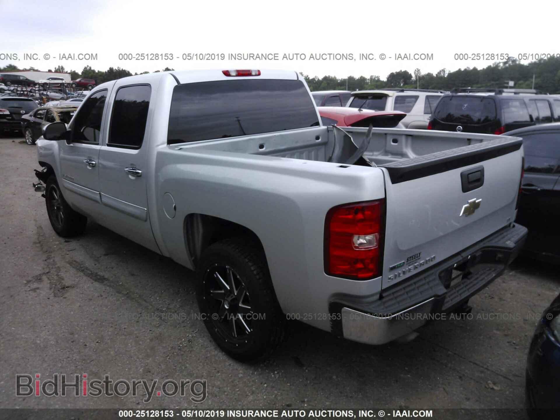 2011 CHEVROLET SILVERADO - VIN: 3GCPCSE02BG258450 - Фото 3