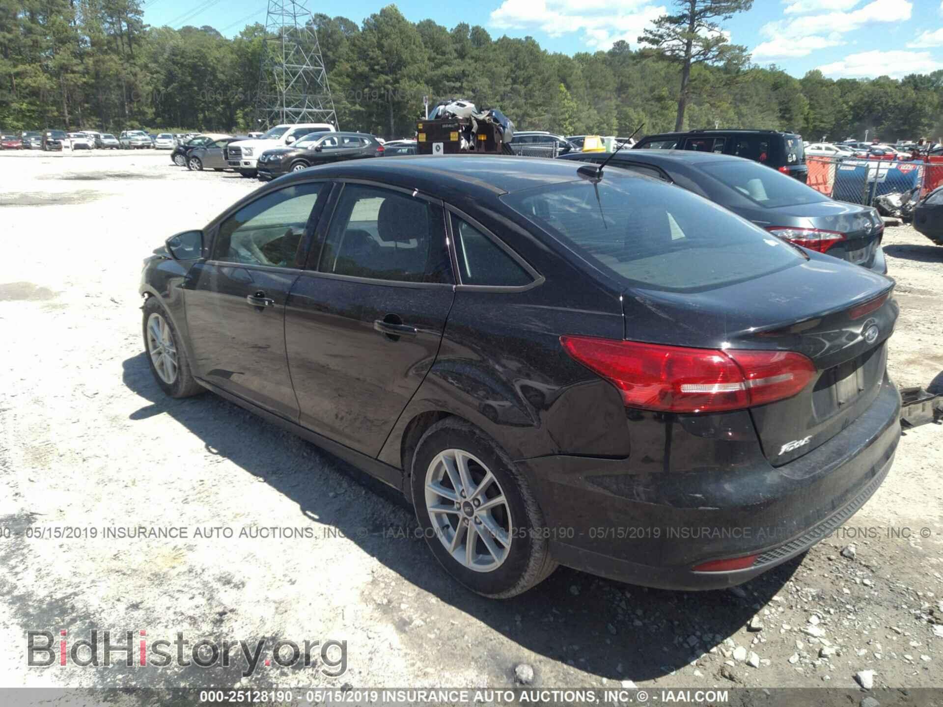 2017 FORD FOCUS - VIN: 1FADP3F2XHL327609 - Фото 3