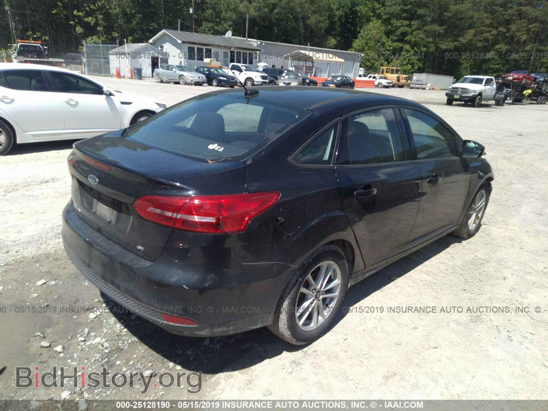 2017 FORD FOCUS - VIN: 1FADP3F2XHL327609 - Фото 4
