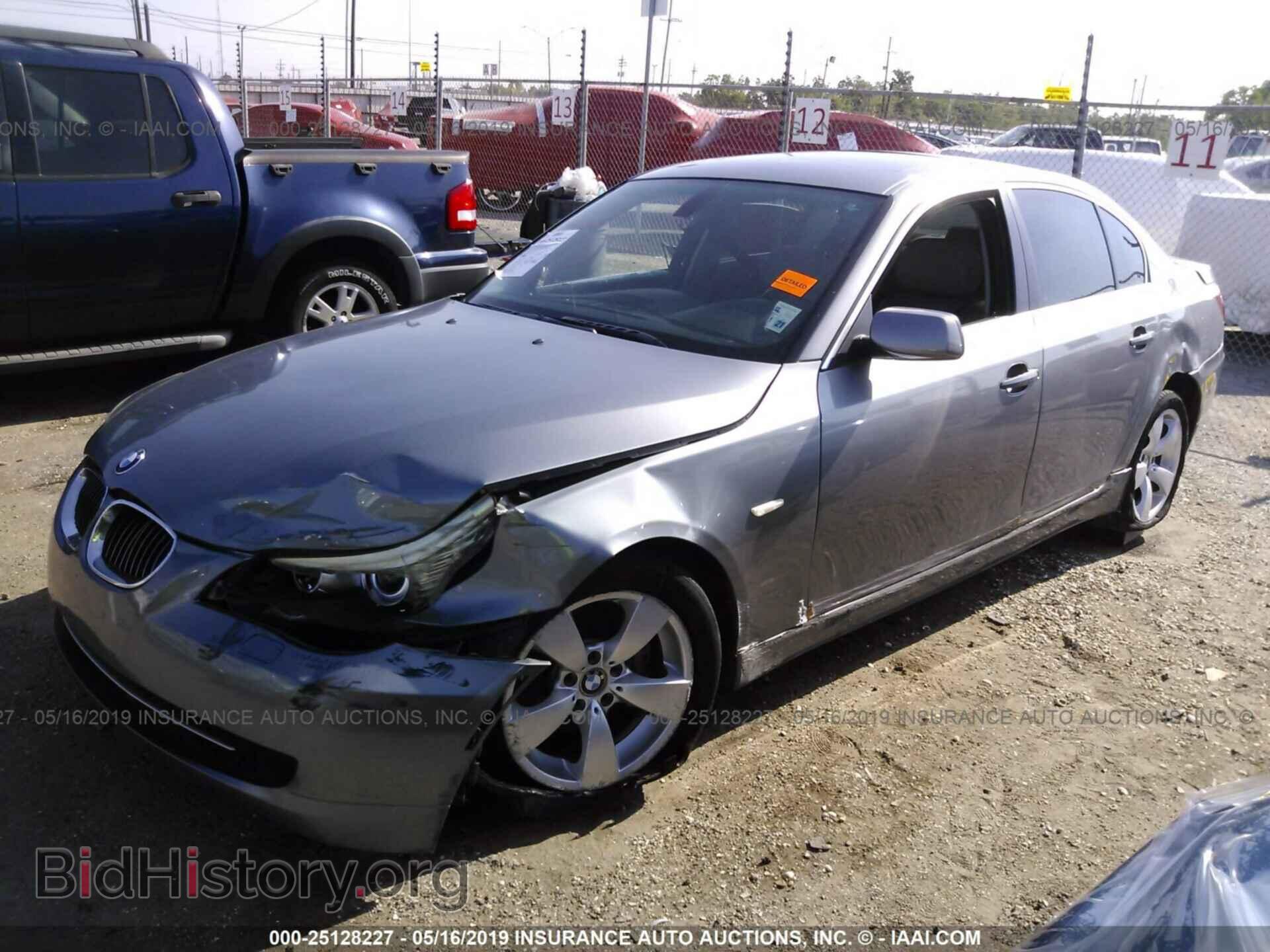 2008 BMW 528 - VIN: WBANU53528CT13587 - Фото 2