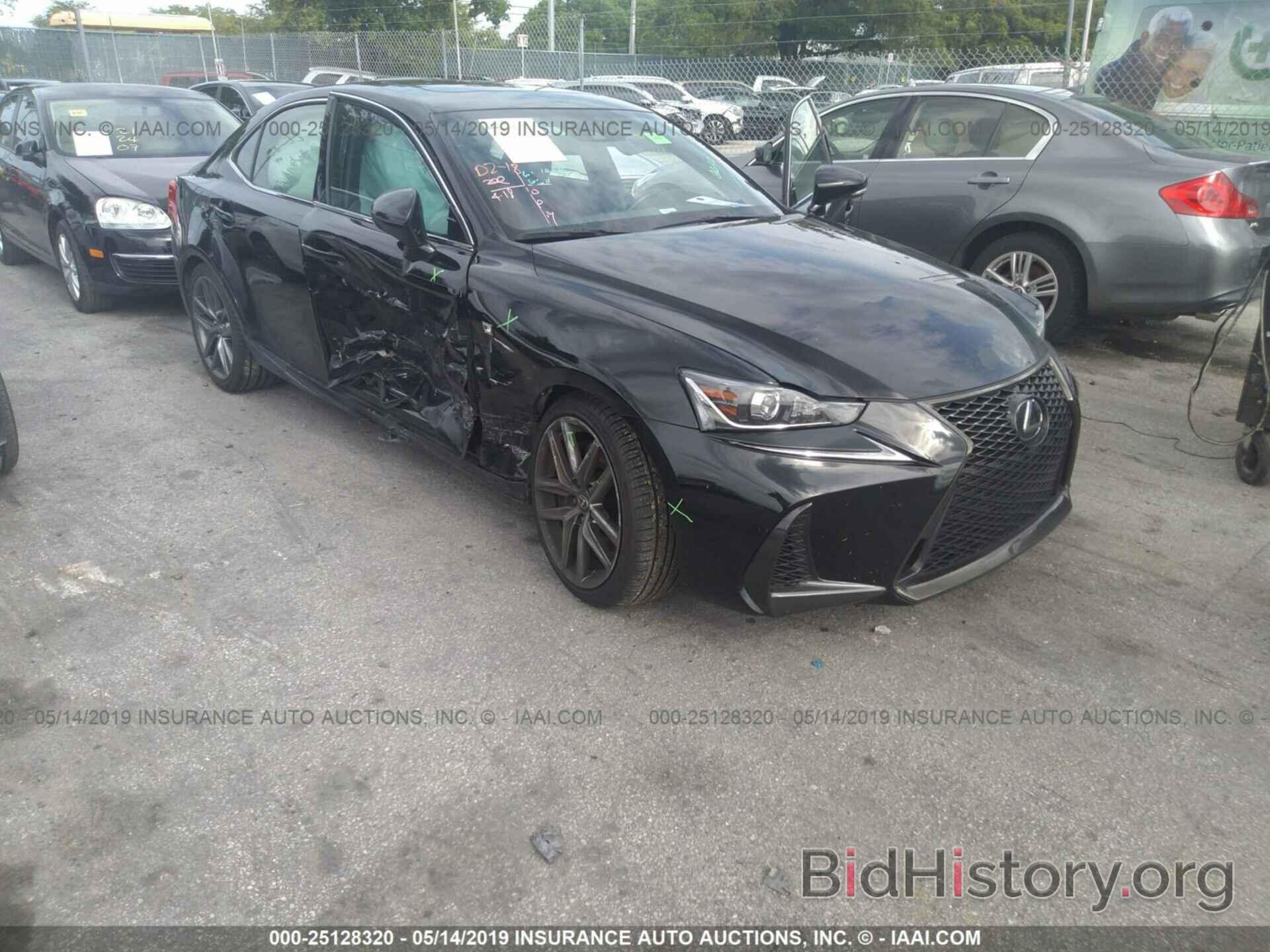 Photo JTHBA1D29H5046916 - LEXUS IS 2017