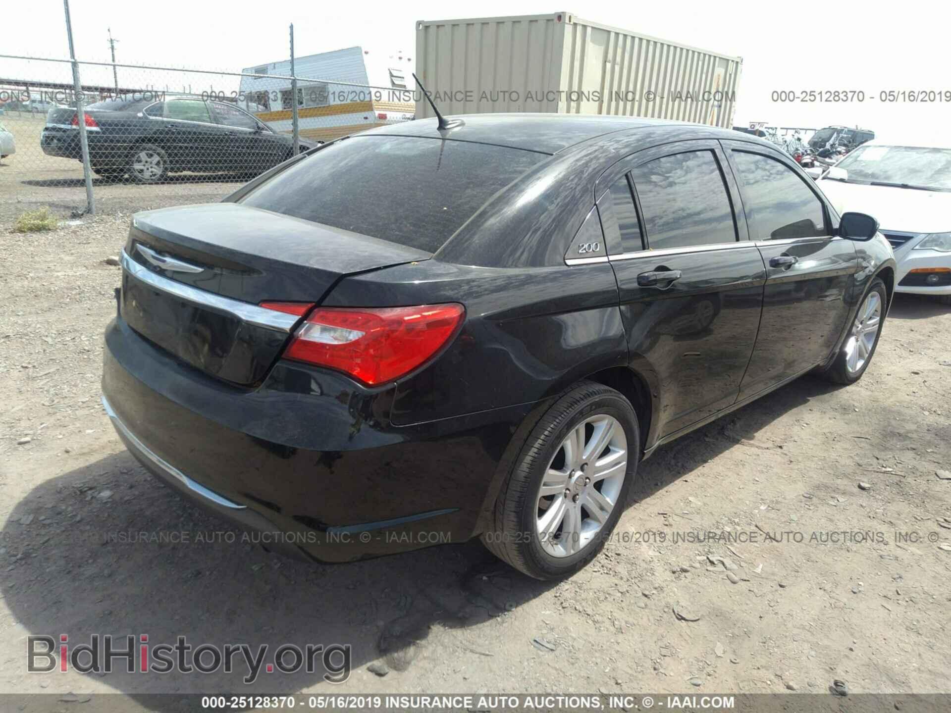 2013 CHRYSLER 200 - VIN: 1C3CCBAB6DN670228 - Photo 4
