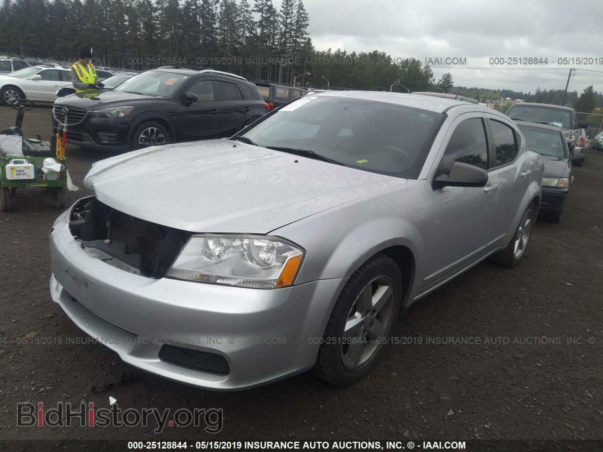 2011 DODGE AVENGER - VIN: 1B3BD4FB1BN551543 - Фото 2
