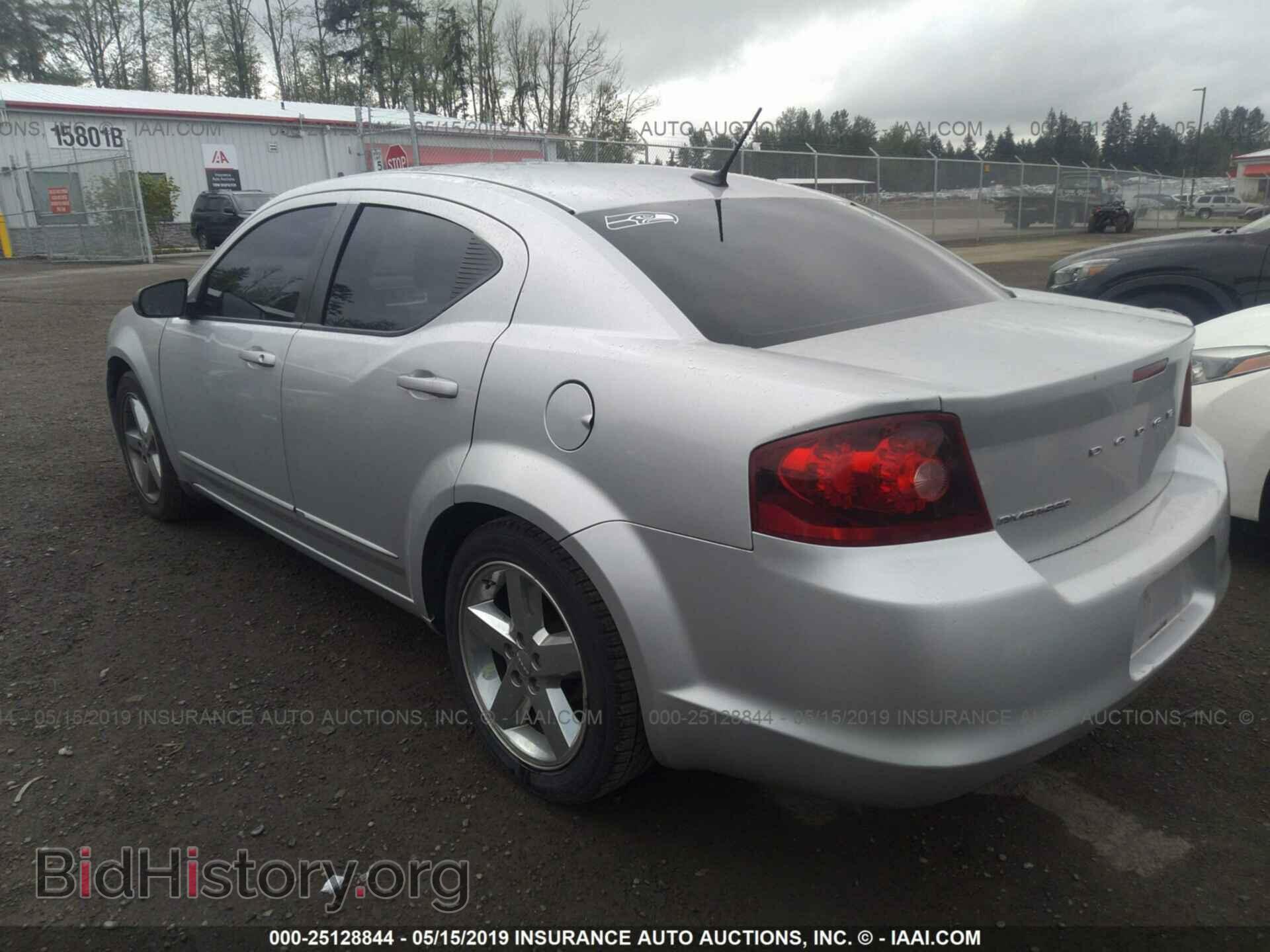 2011 DODGE AVENGER - VIN: 1B3BD4FB1BN551543 - Фото 3