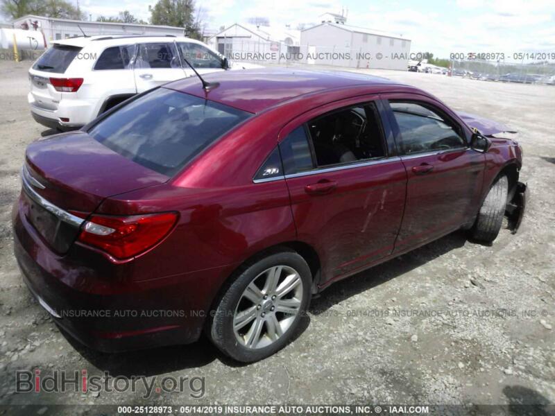 2012 Chrysler 200 (VIN 1C3CCBBG4CN205925) — photo 4 of 10
