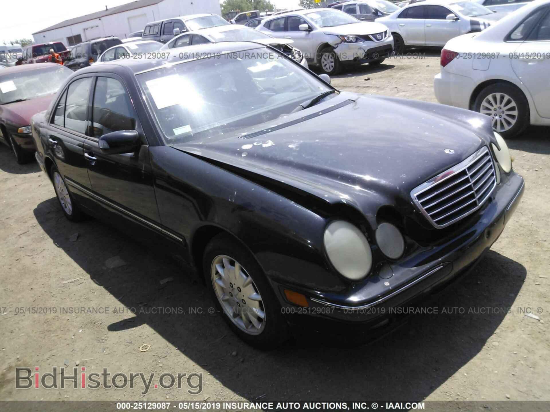 Photo WDBJF82J9YX035211 - MERCEDES-BENZ E 2000