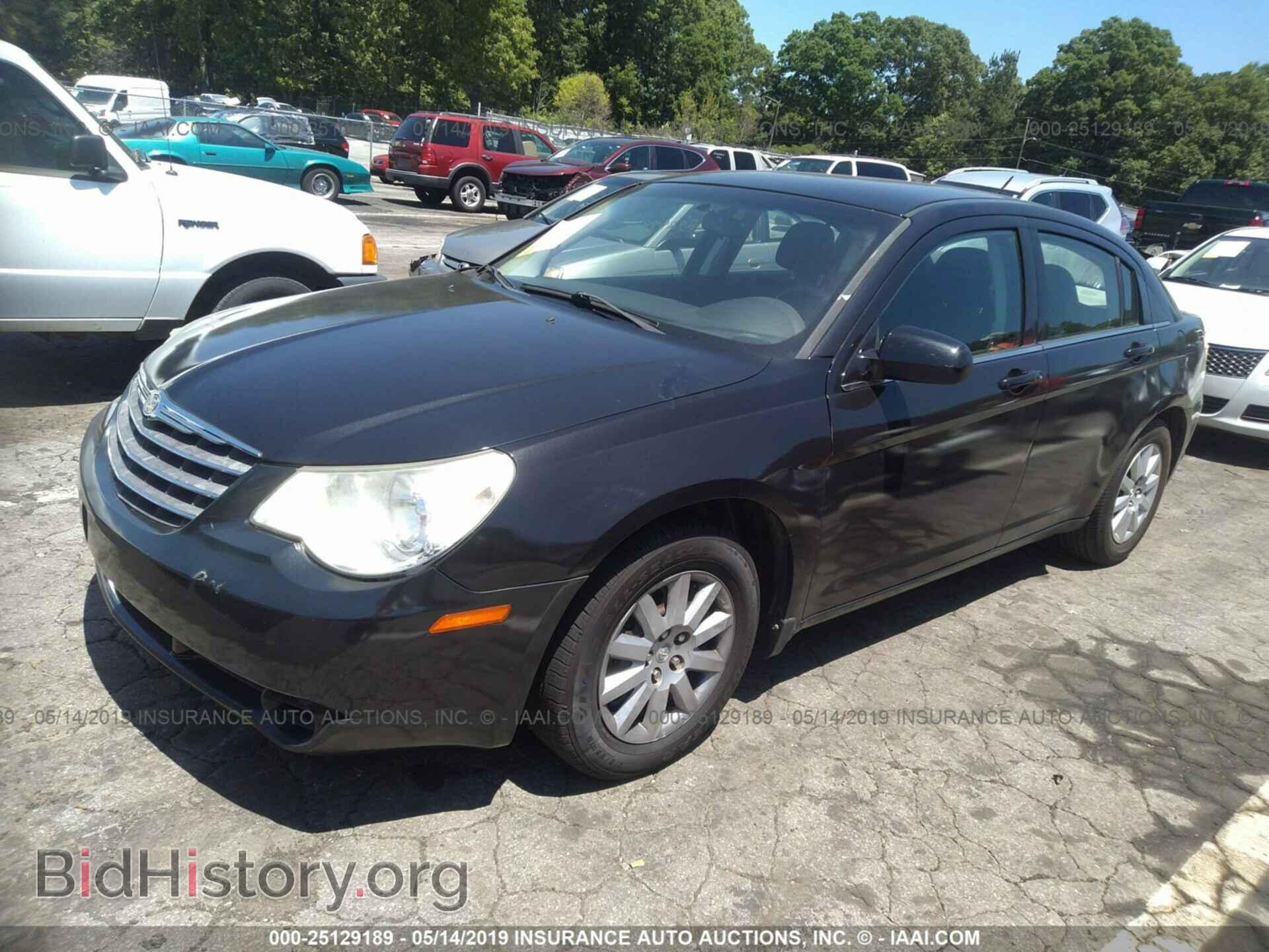 2010 CHRYSLER SEBRING - VIN: 1C3CC4FB6AN176564 - Photo 2