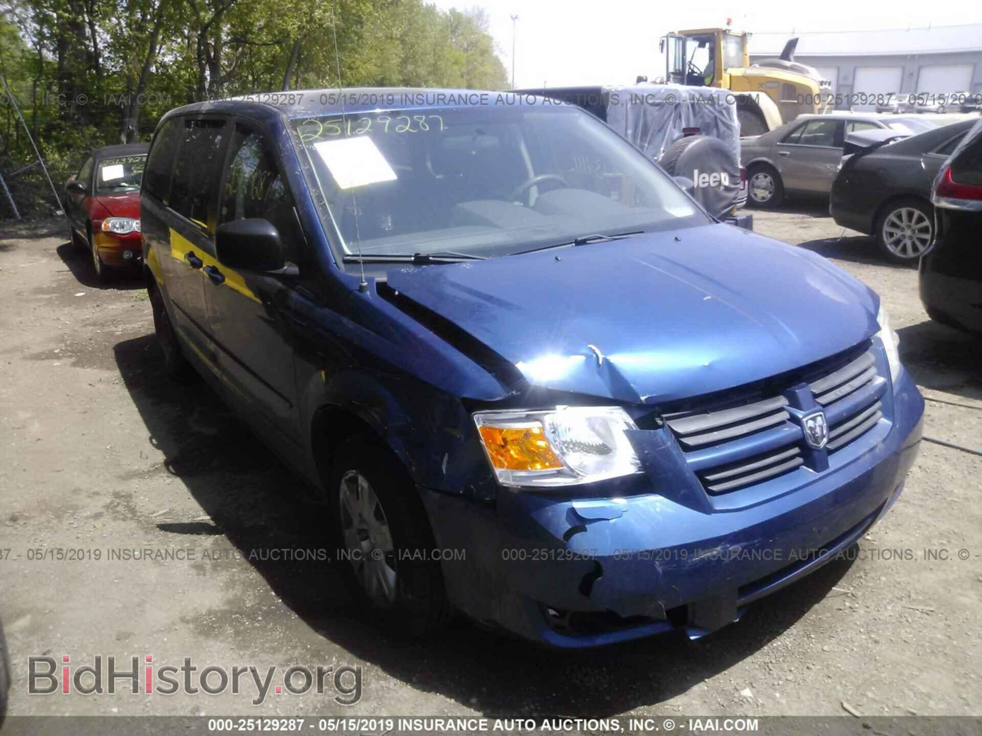 Photo 2D4RN4DE6AR335411 - DODGE GRAND CARAVAN 2010