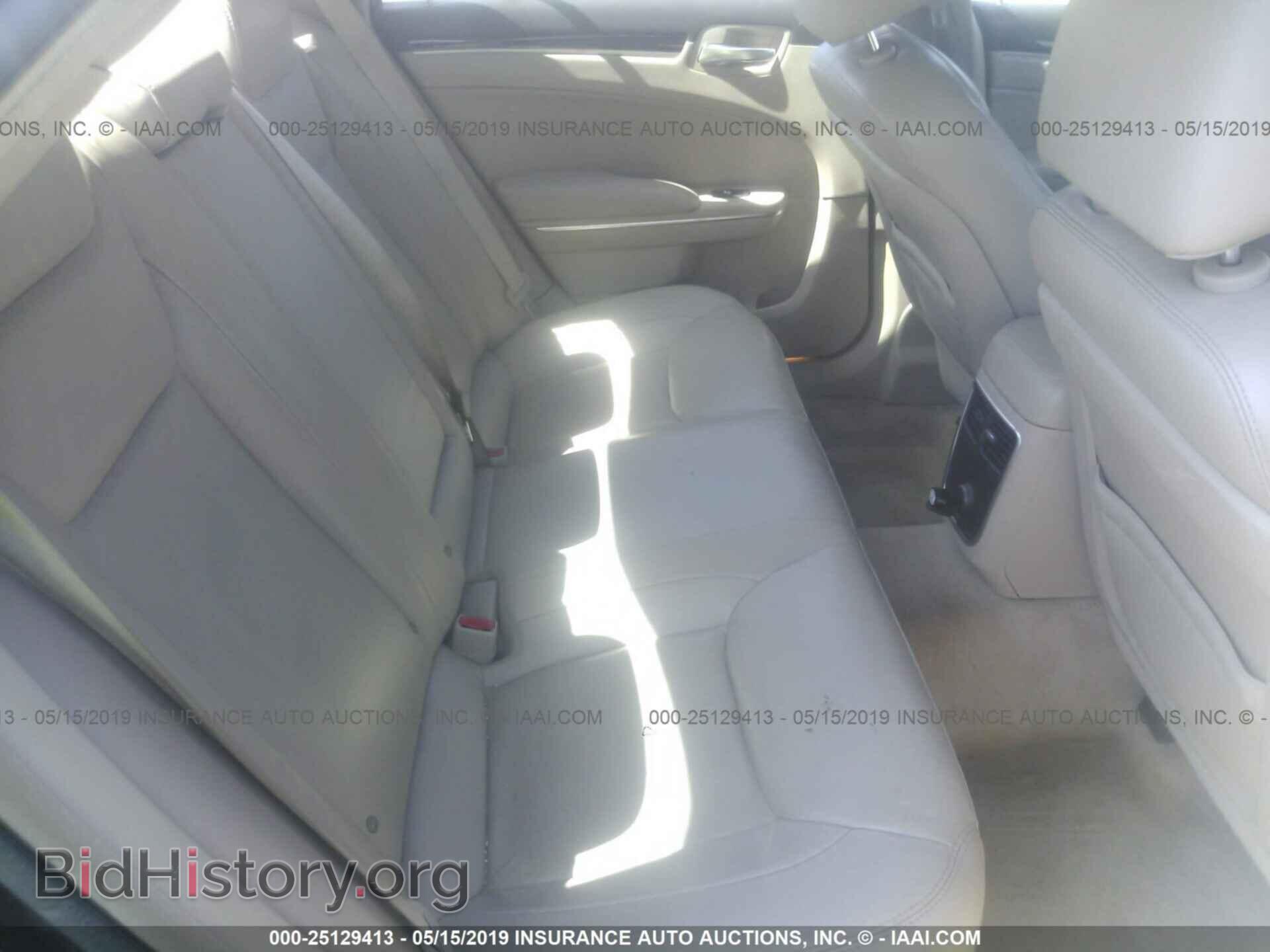 2014 CHRYSLER 300 - VIN: 2C3CCAAG1EH373061 - Фото 8