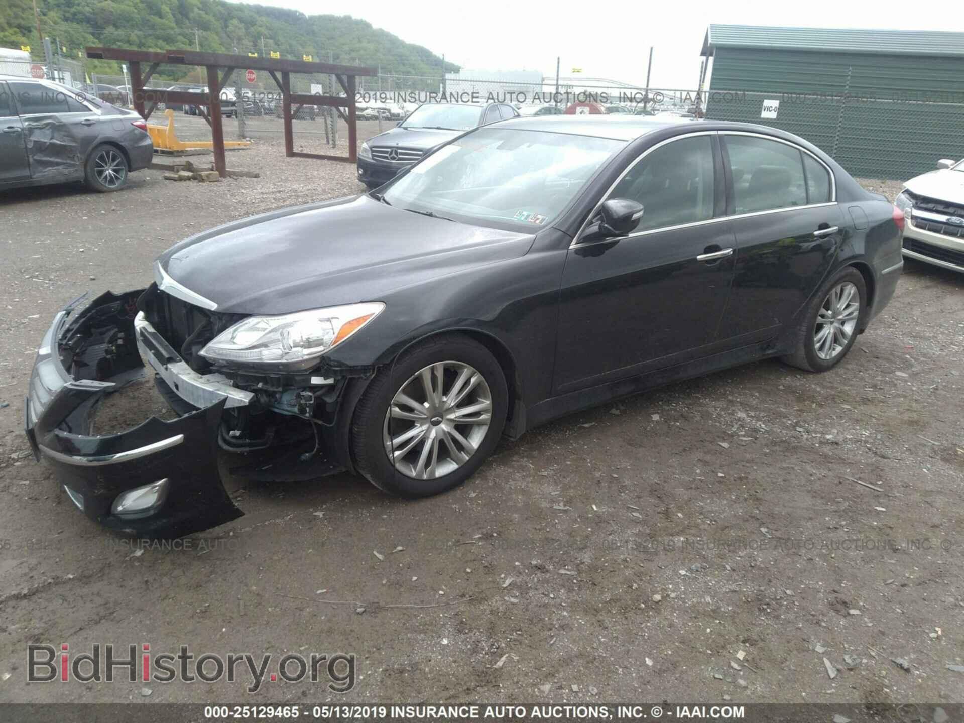 2013 HYUNDAI GENESIS - VIN: KMHGC4DD3DU232290 - Фото 2