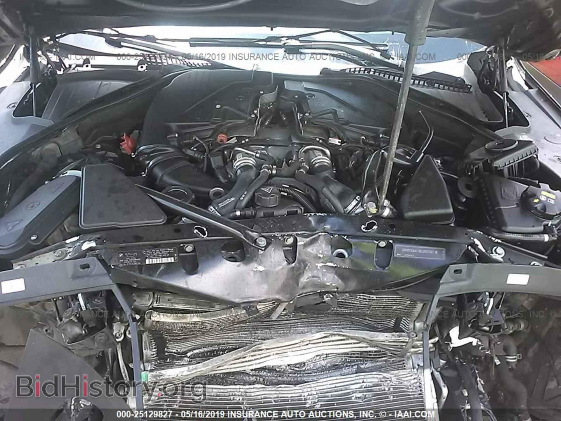 2012 BMW 750 - VIN: WBAKB8C53CC962978 - Фото 10