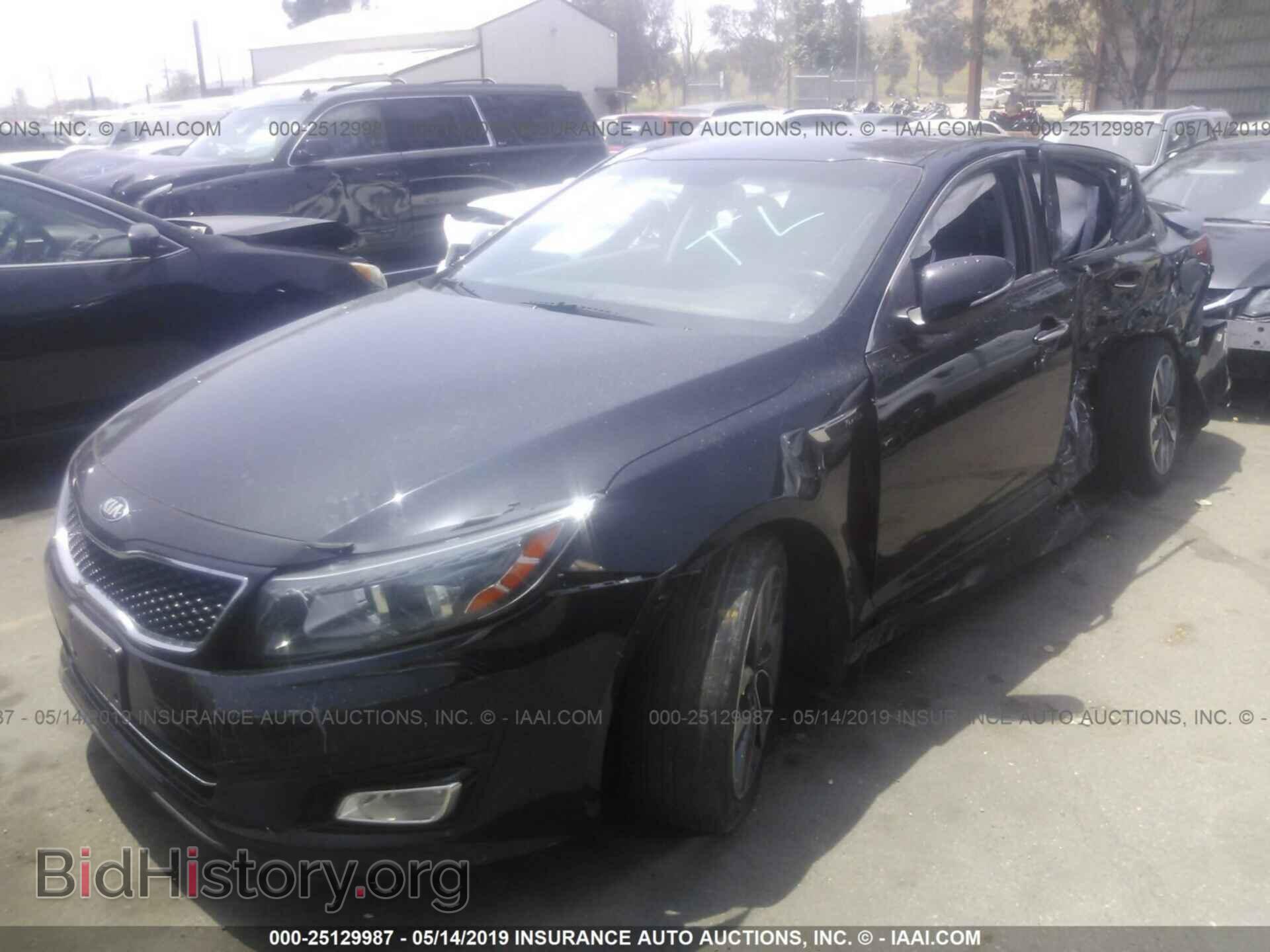 2015 KIA Optima - VIN: 5XXGR4A63FG474725 - Photo 2