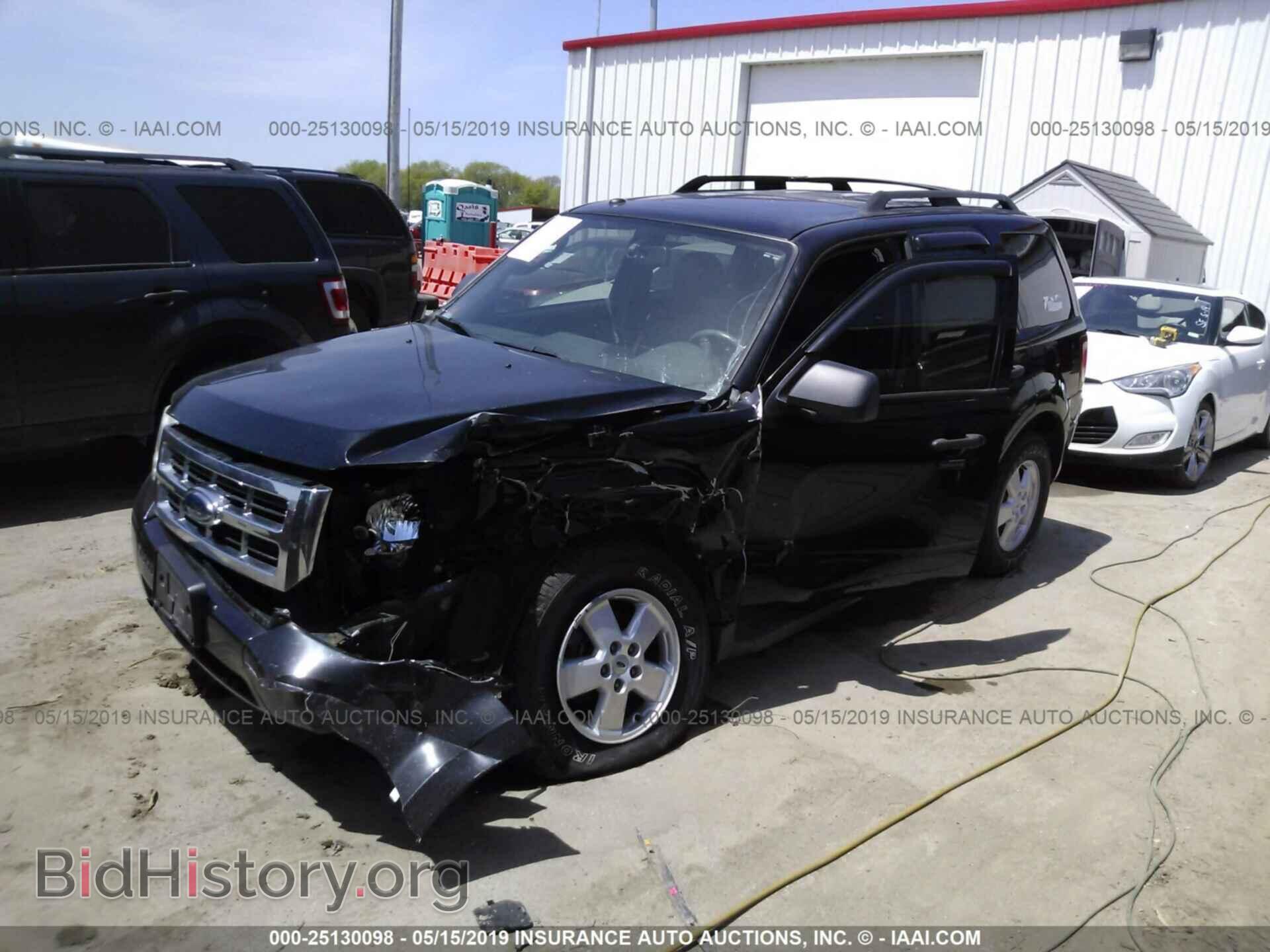 2009 FORD ESCAPE - VIN: 1FMCU93G09KD06675 - Фото 2