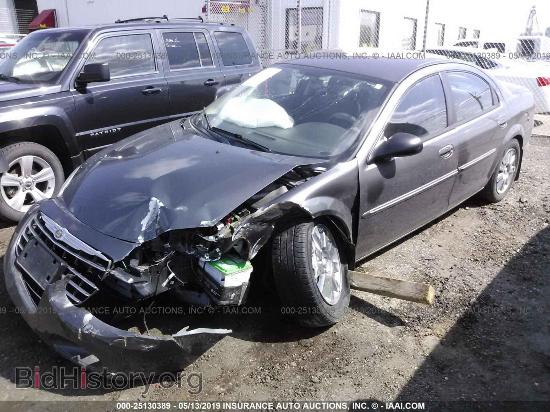 2004 CHRYSLER SEBRING - VIN: 1C3EL56R64N196684 - Photo 2