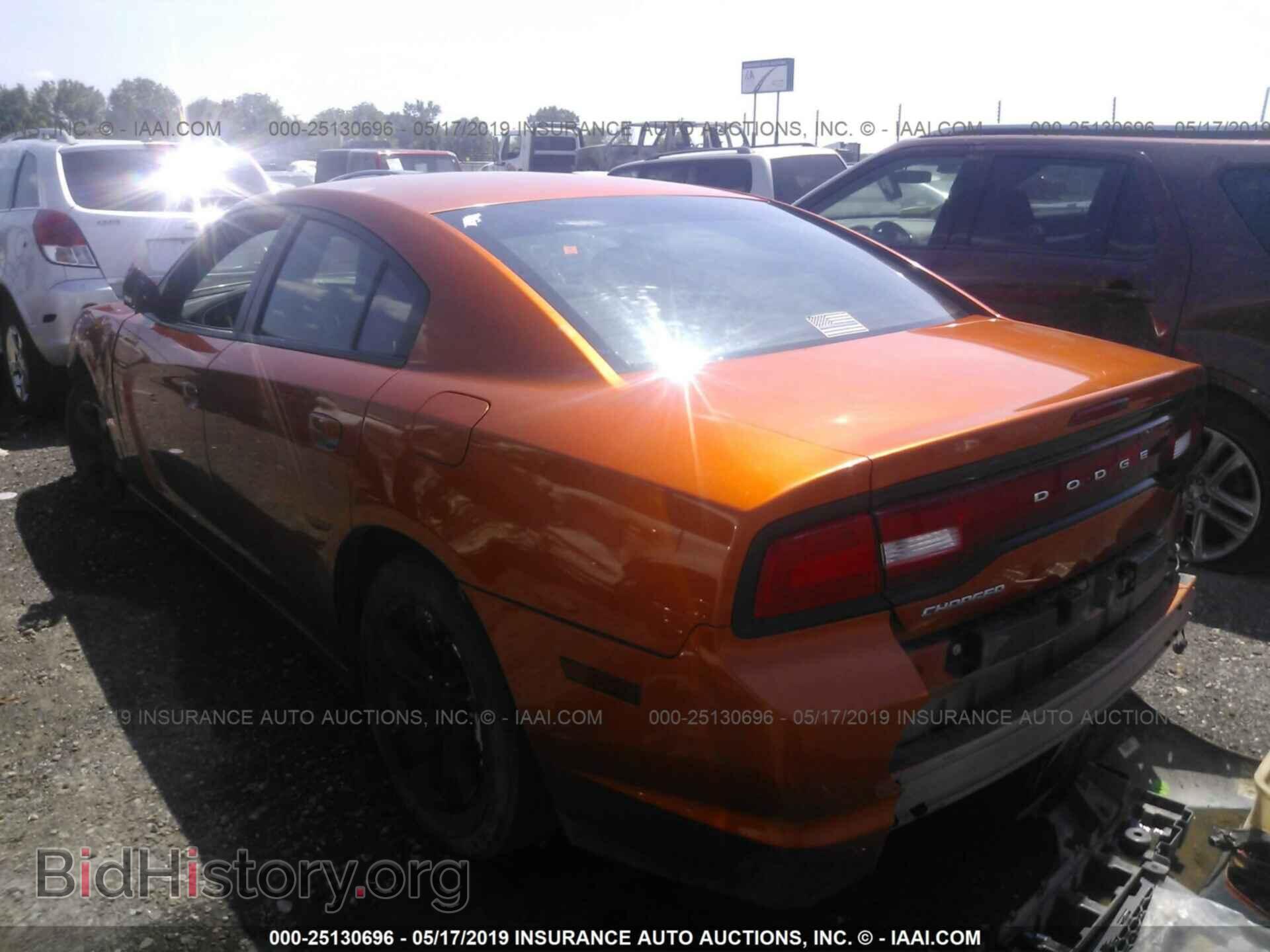 2011 DODGE CHARGER - VIN: 2B3CL3CG2BH567275 - Фото 3