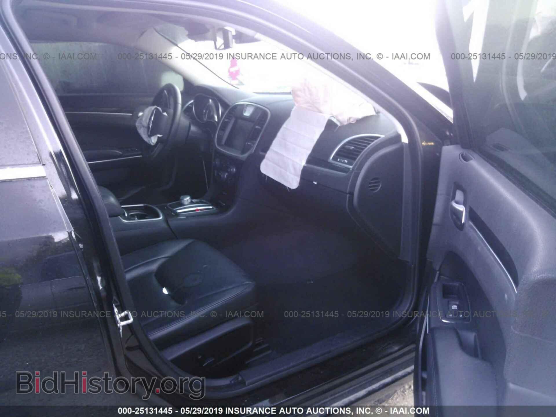 2017 CHRYSLER 300 - VIN: 2C3CCAAG1HH645922 - Фото 5