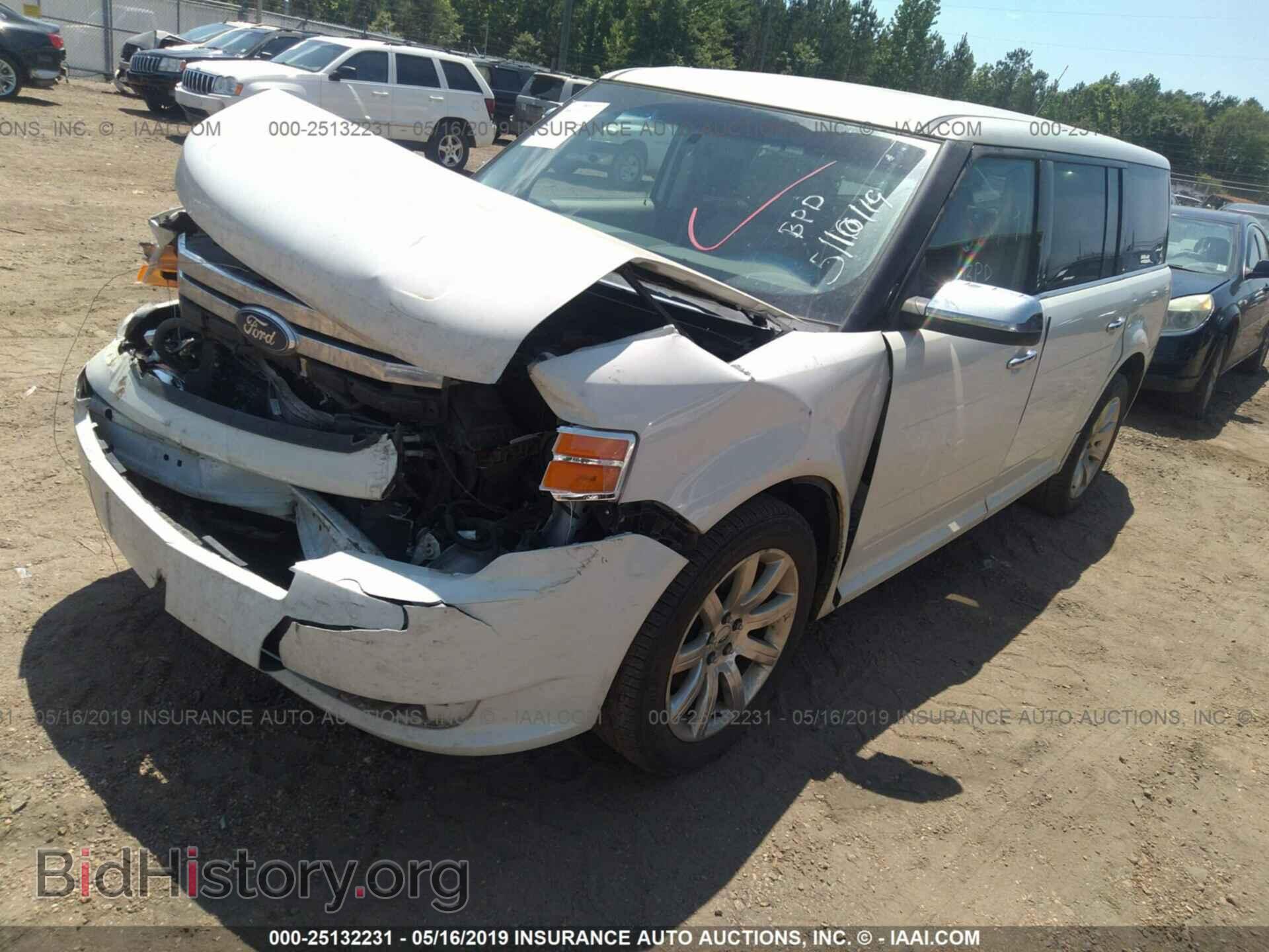 2011 FORD FLEX - VIN: 2FMGK5DC2BBD19259 - Photo 2