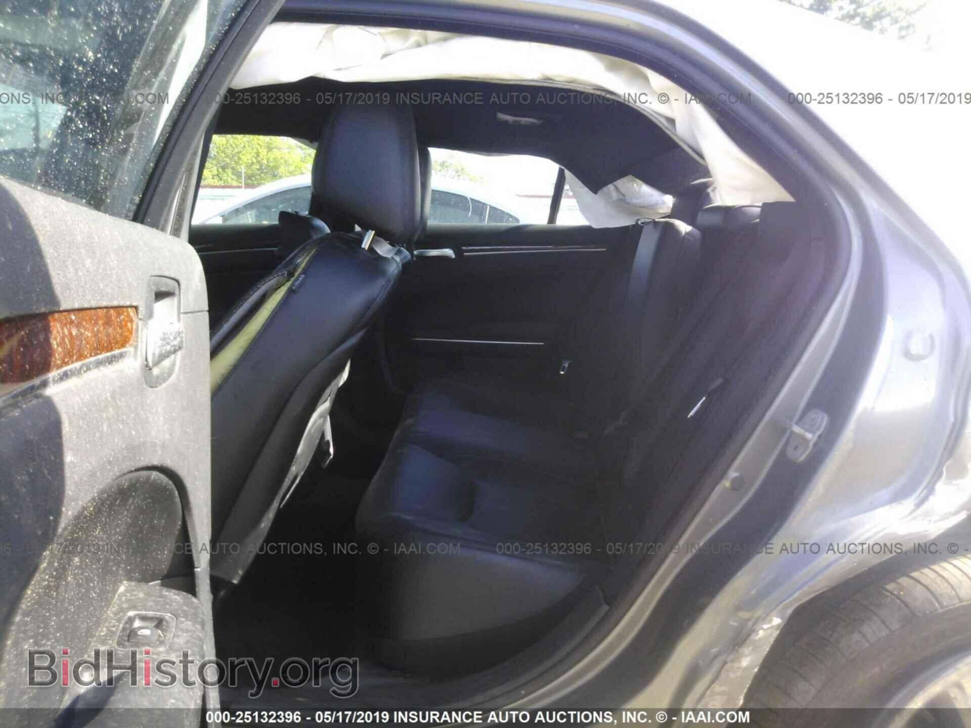 2012 CHRYSLER 300 - VIN: 2C3CCACG7CH113418 - Фото 8
