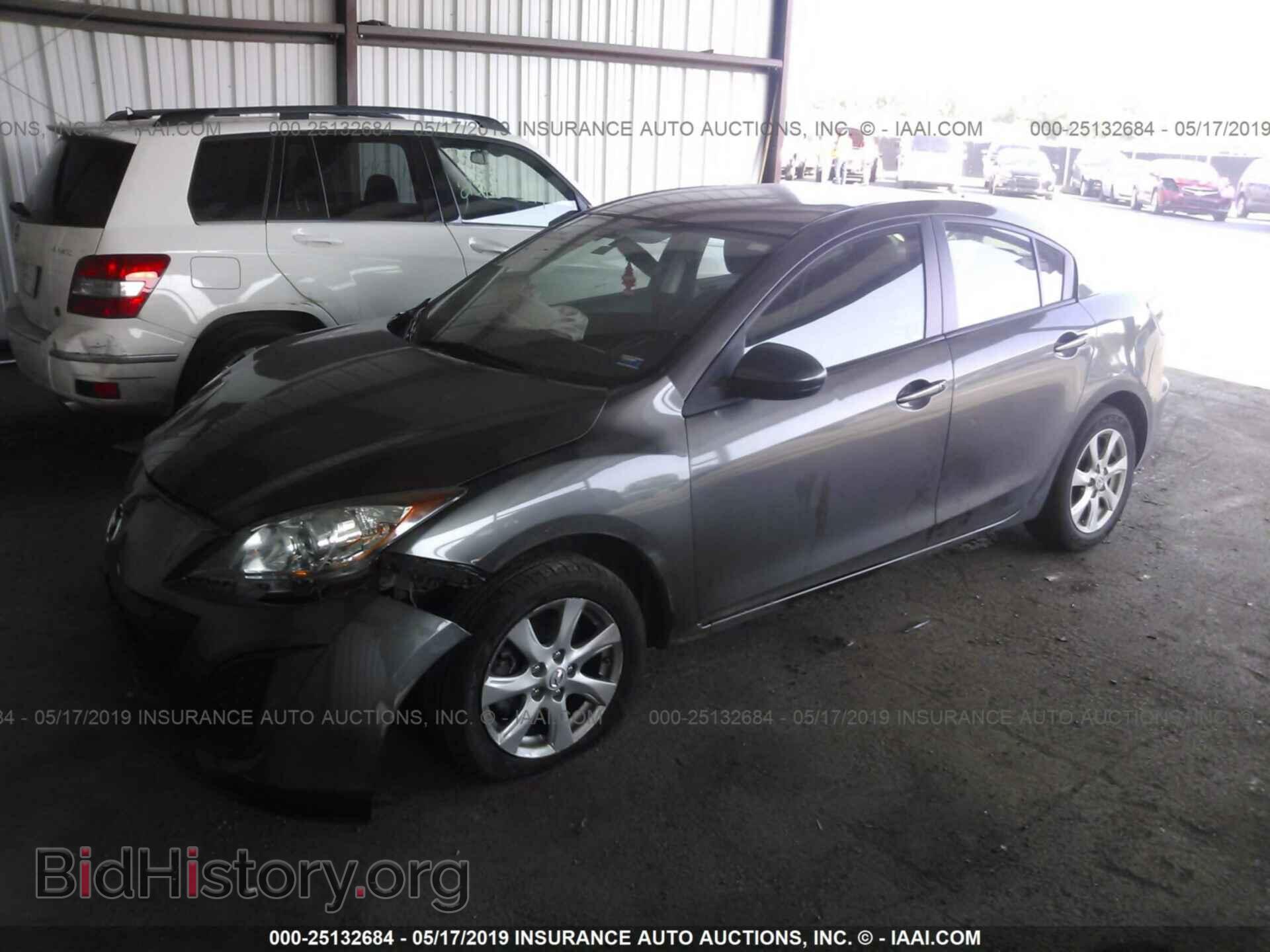 2011 MAZDA 3 - VIN: JM1BL1VF5B1451845 - Фото 2