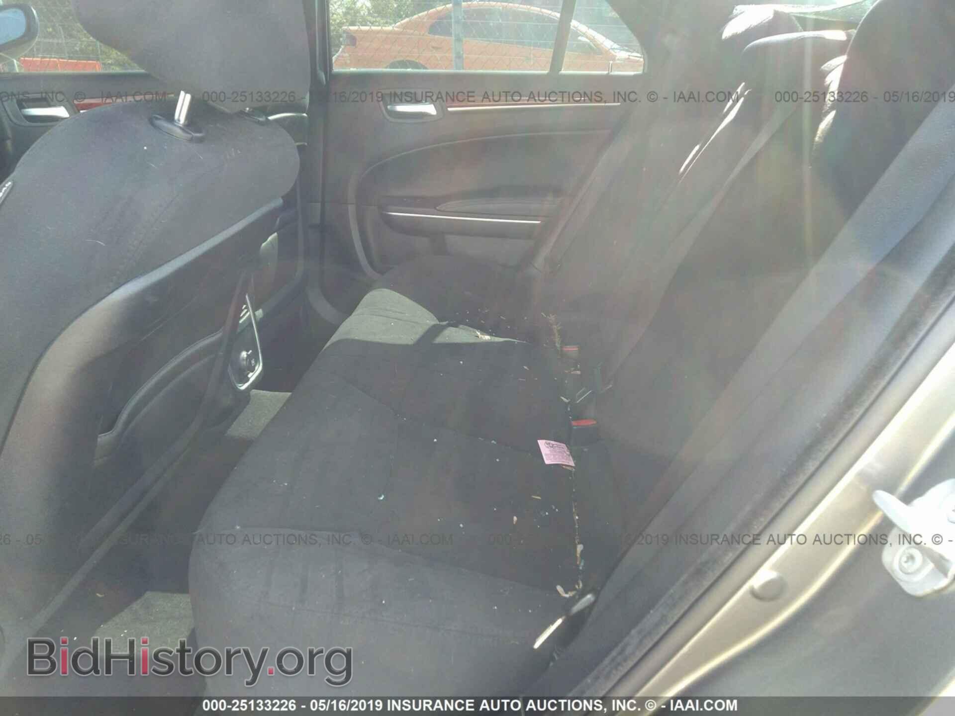 2012 CHRYSLER 300 - VIN: 2C3CCAAG9CH116310 - Фото 8