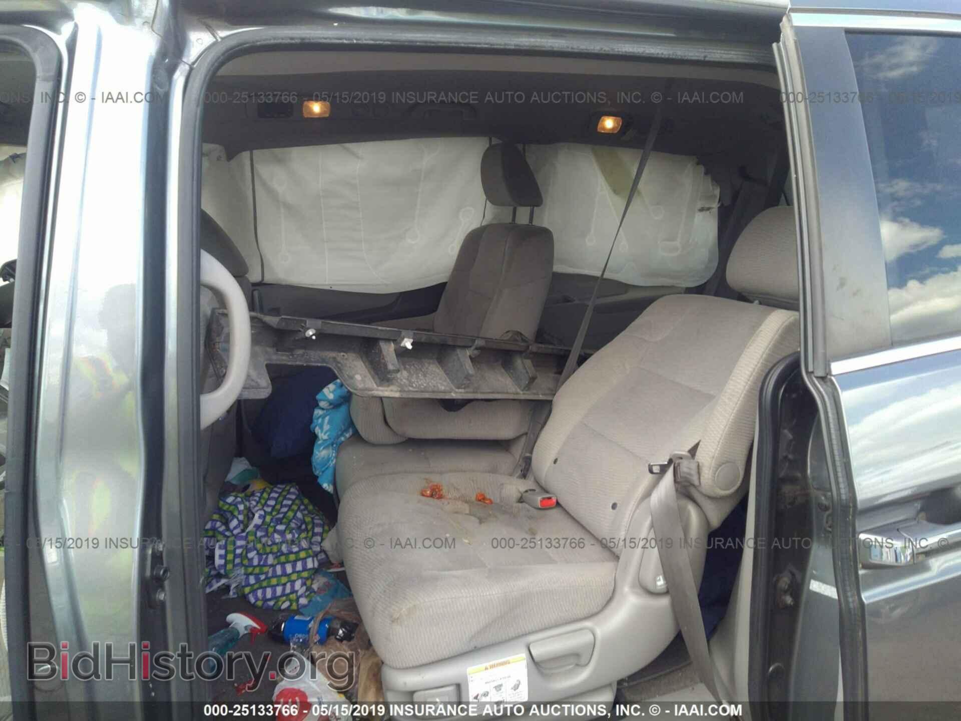 2011 HONDA ODYSSEY - VIN: 5FNRL5H4XBB098364 - Фото 8