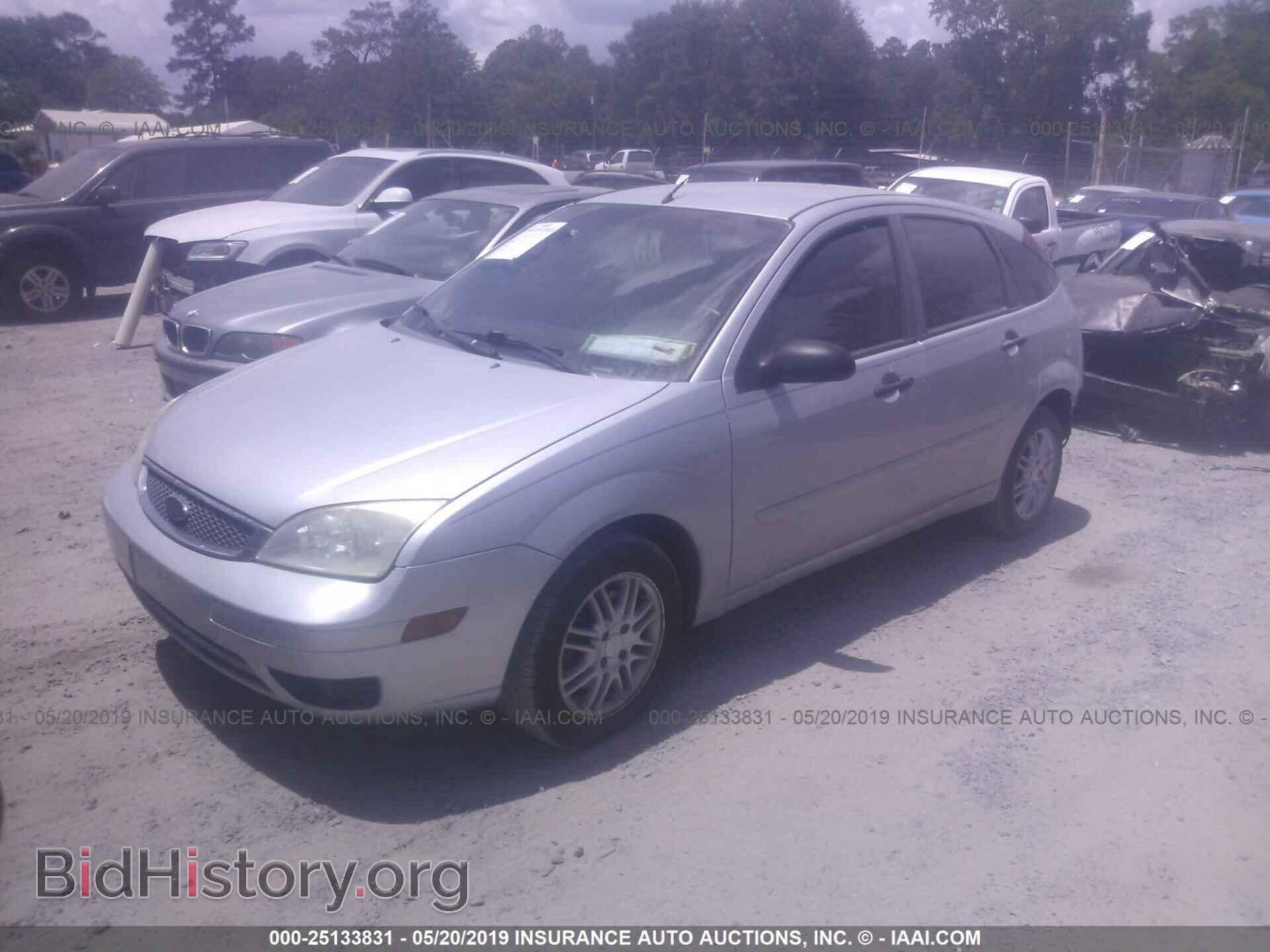 2007 FORD FOCUS - VIN: 1FAFP37N57W203875 - Фото 2