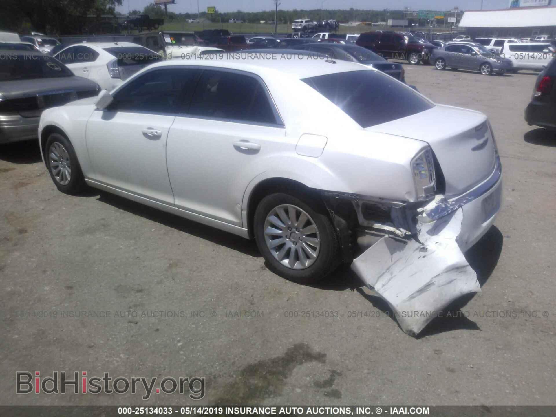 2012 CHRYSLER 300 - VIN: 2C3CCAAG3CH138402 - Photo 3