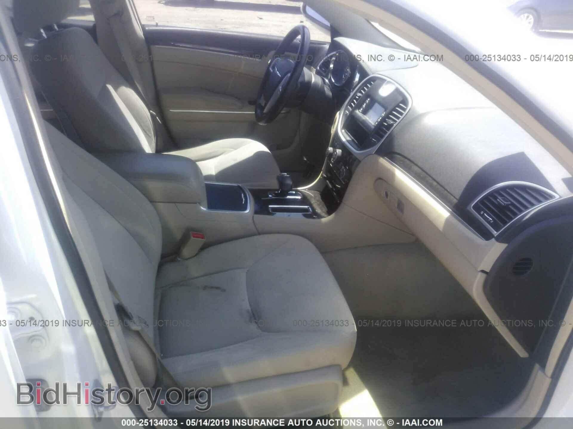 2012 CHRYSLER 300 - VIN: 2C3CCAAG3CH138402 - Photo 5