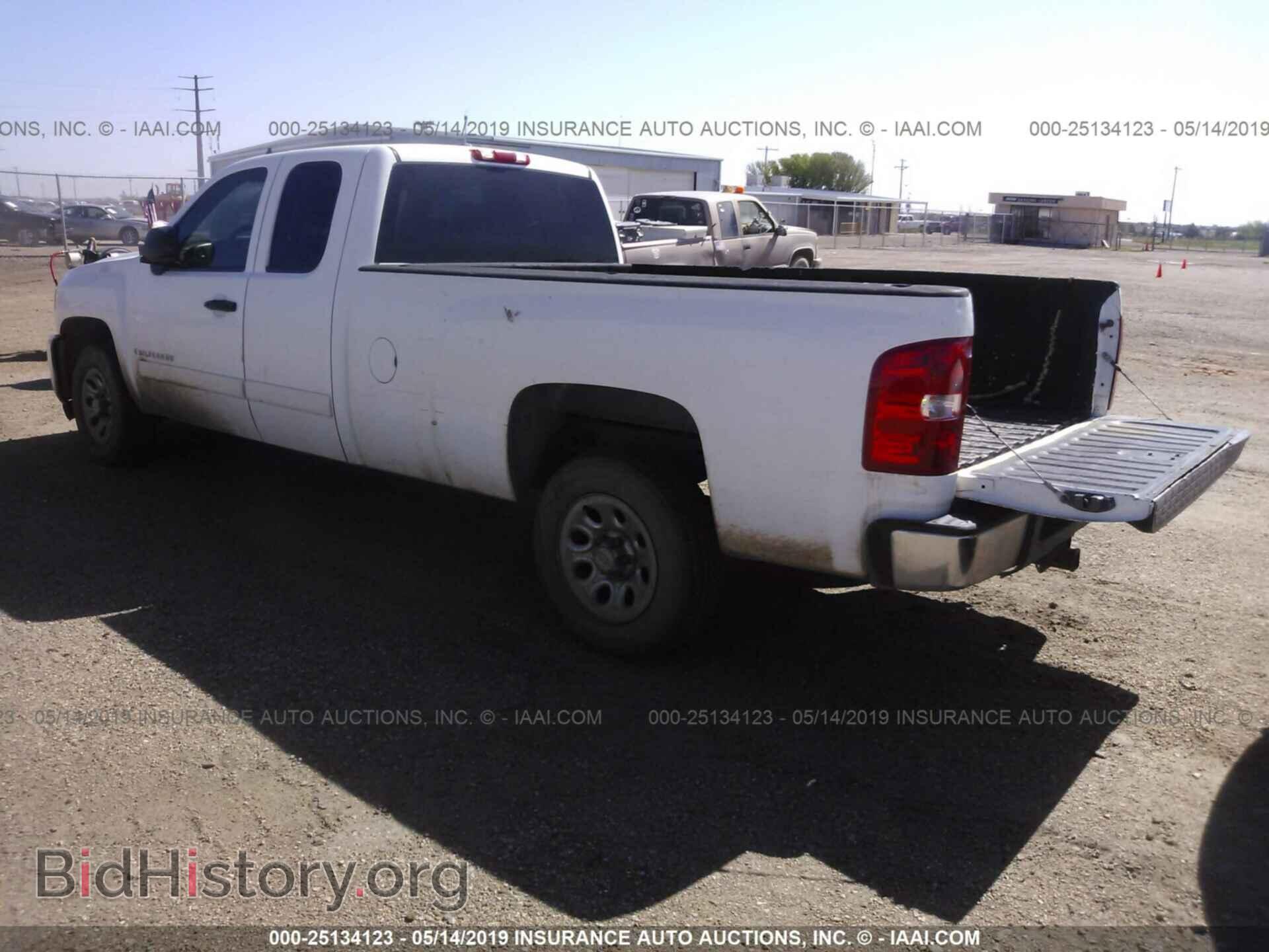 2008 CHEVROLET SILVERADO - VIN: 1GCEC19J48E178815 - Фото 3