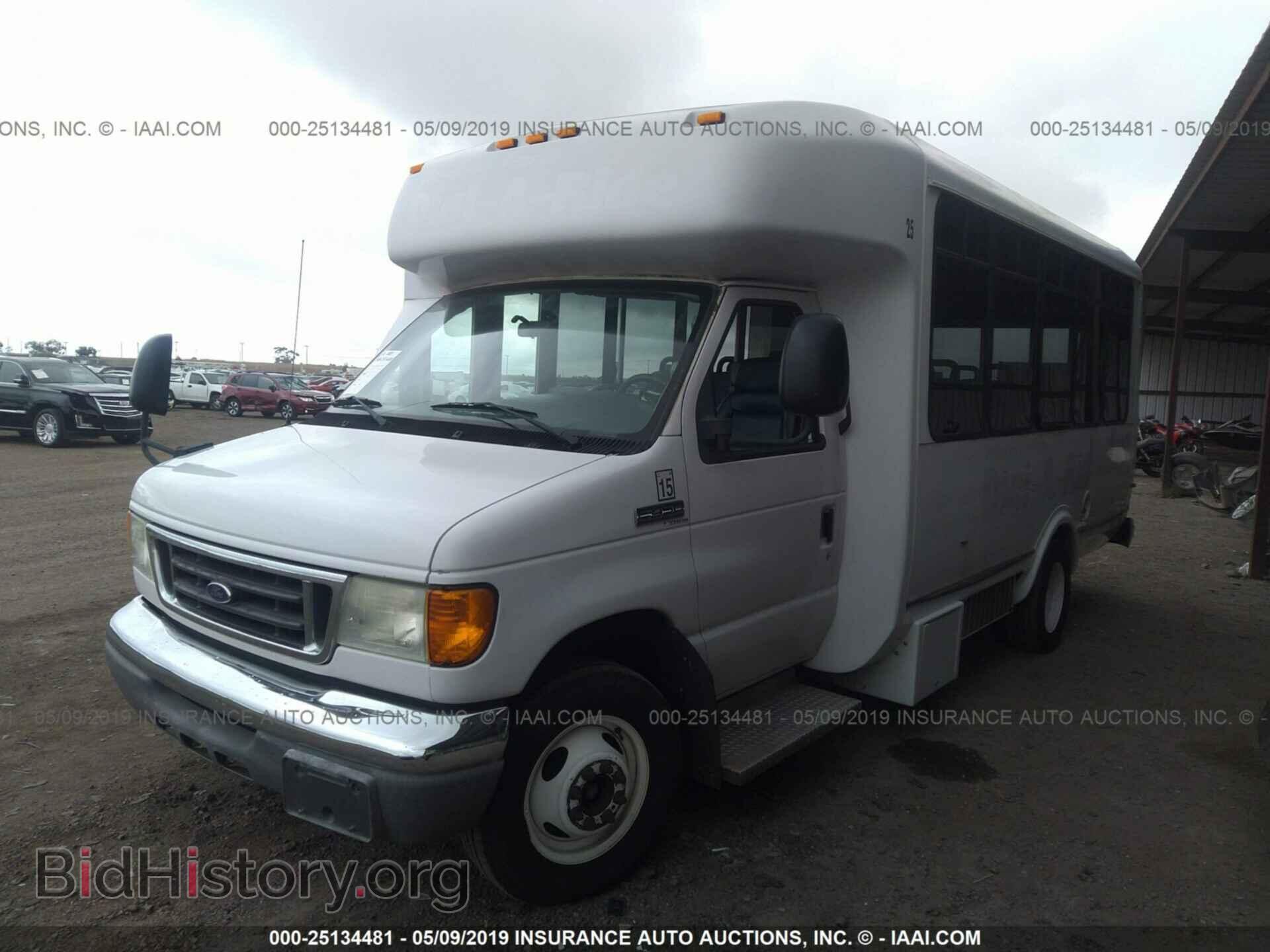 2006 FORD ECONOLINE - VIN: 1FDXE45S86DA50157 - Фото 2