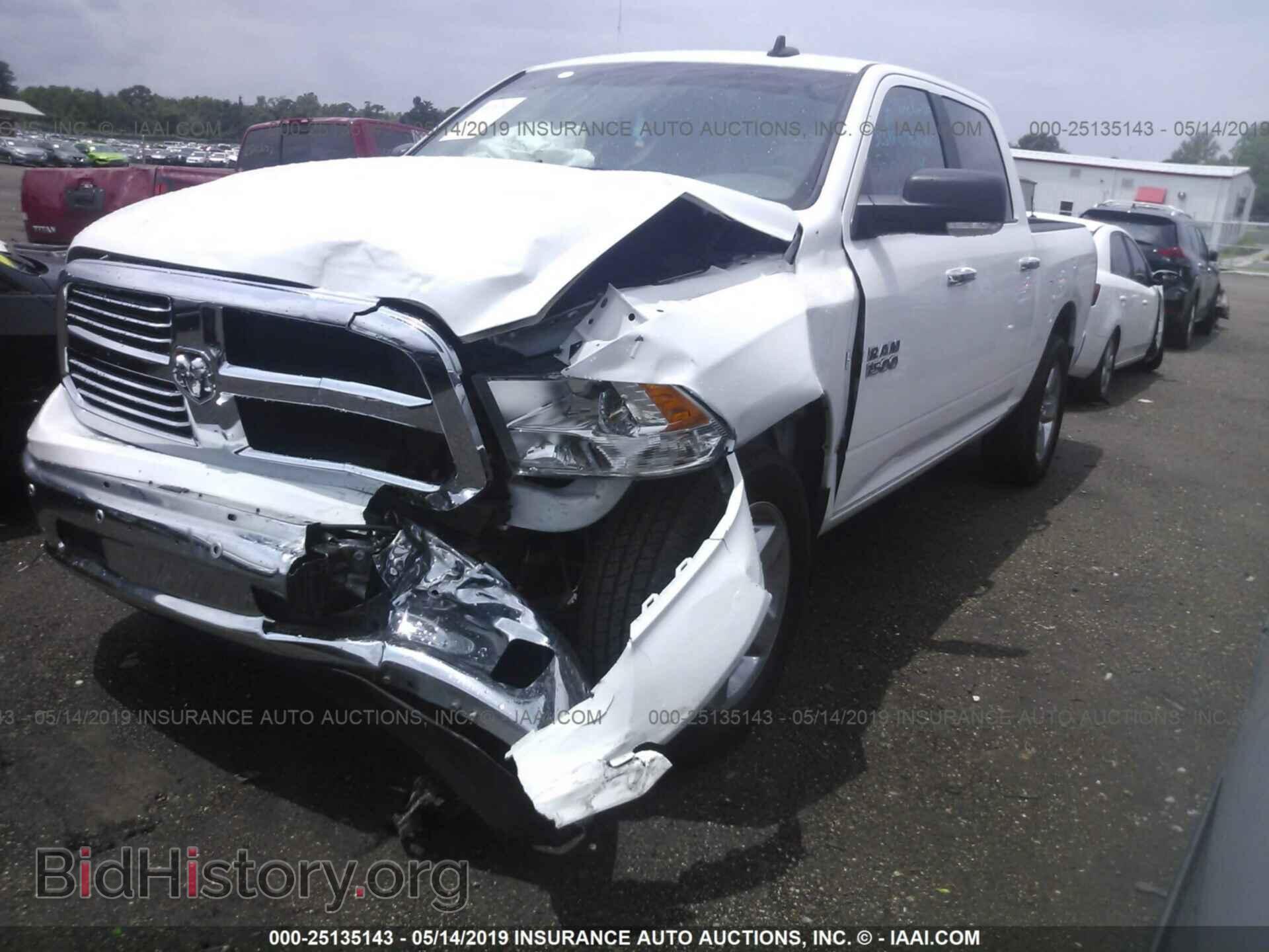 2017 RAM 1500 - VIN: 3C6RR7LT7HG704870 - Фото 2
